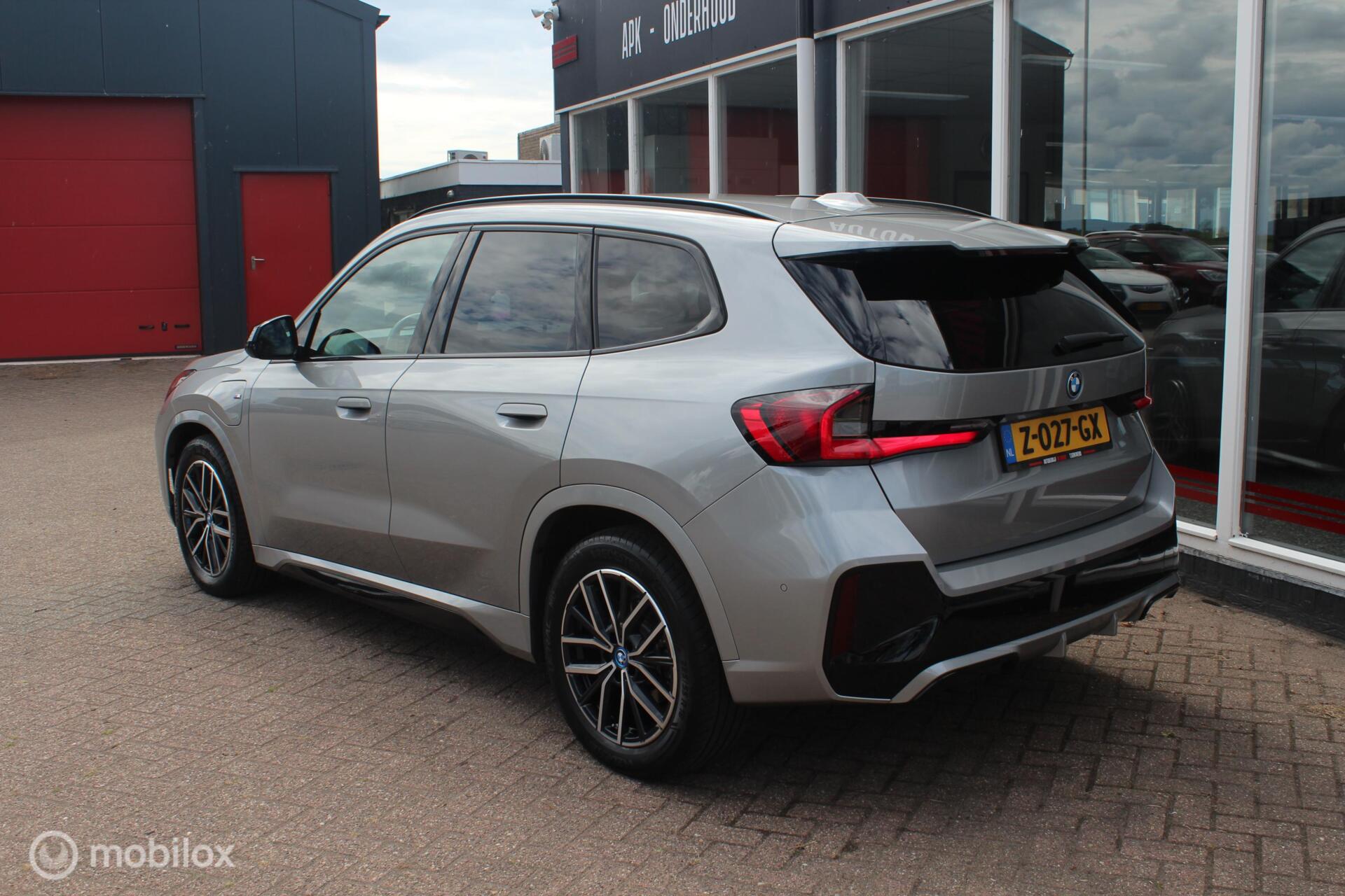 Foto van BMW X1 Xdrive25e