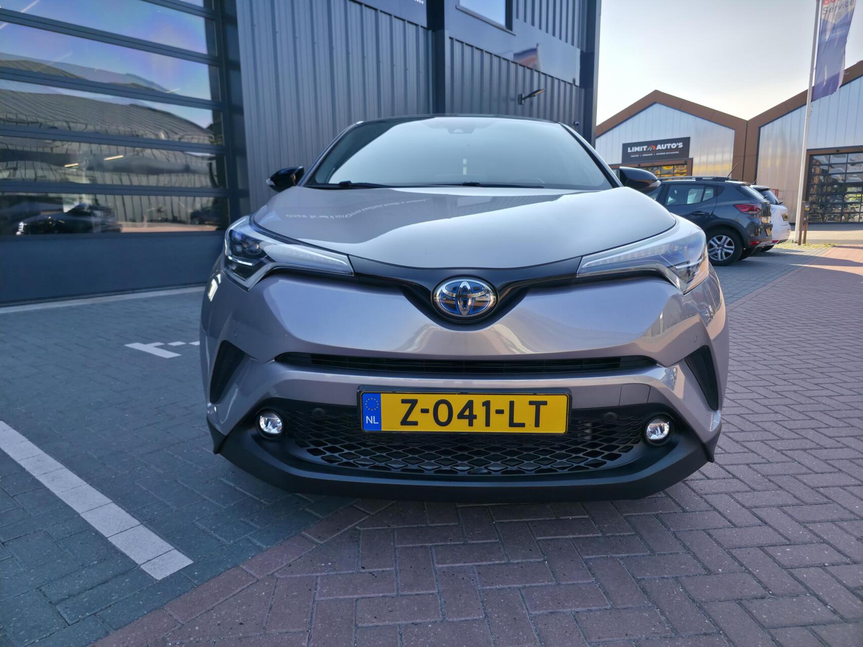 Foto van Toyota Toyota C-hr