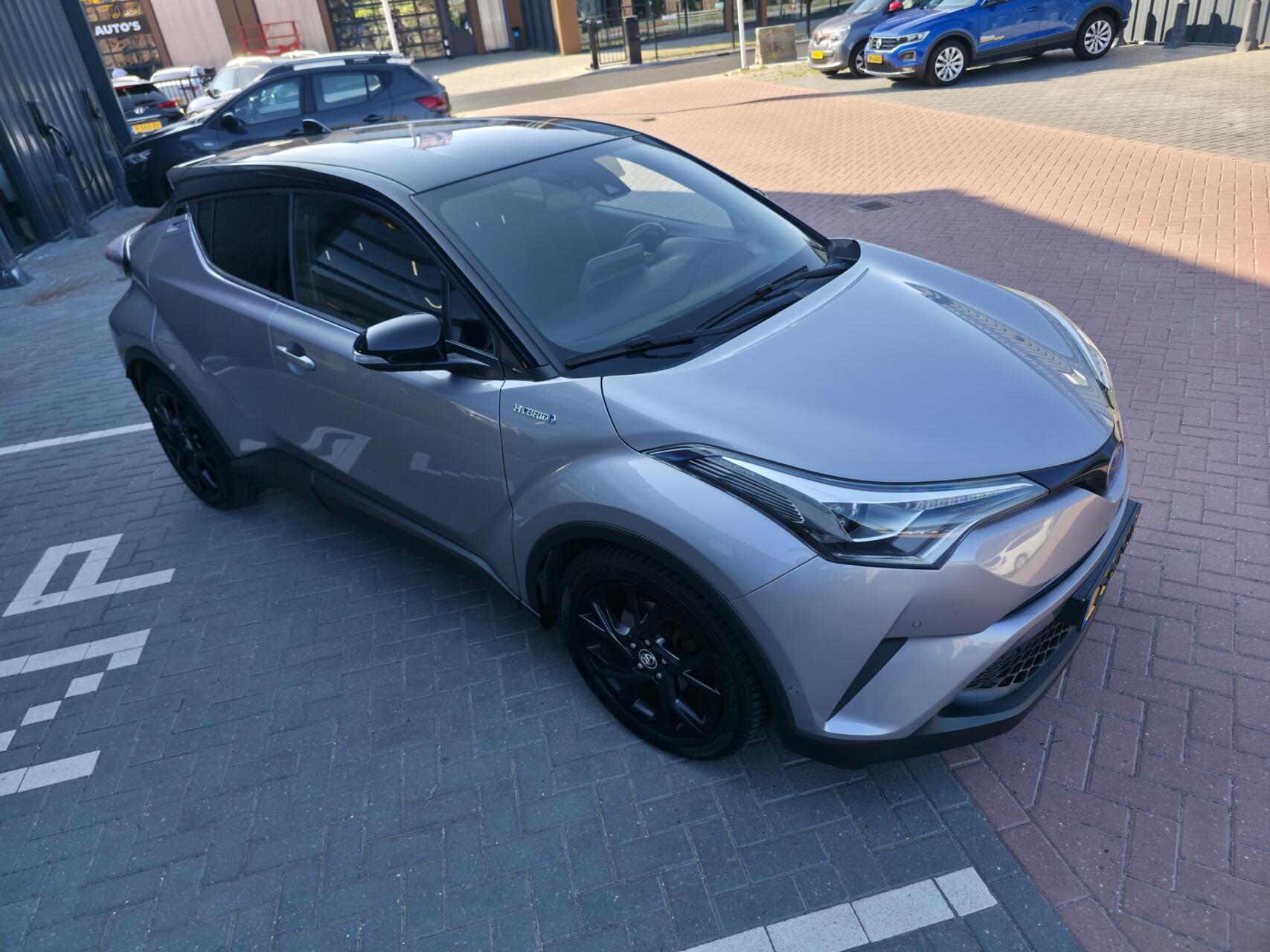 Foto van Toyota Toyota C-hr