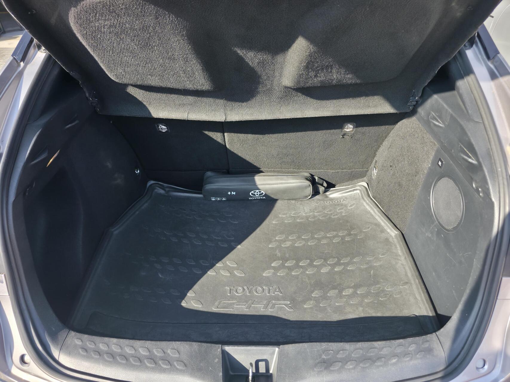 Foto van Toyota Toyota C-hr