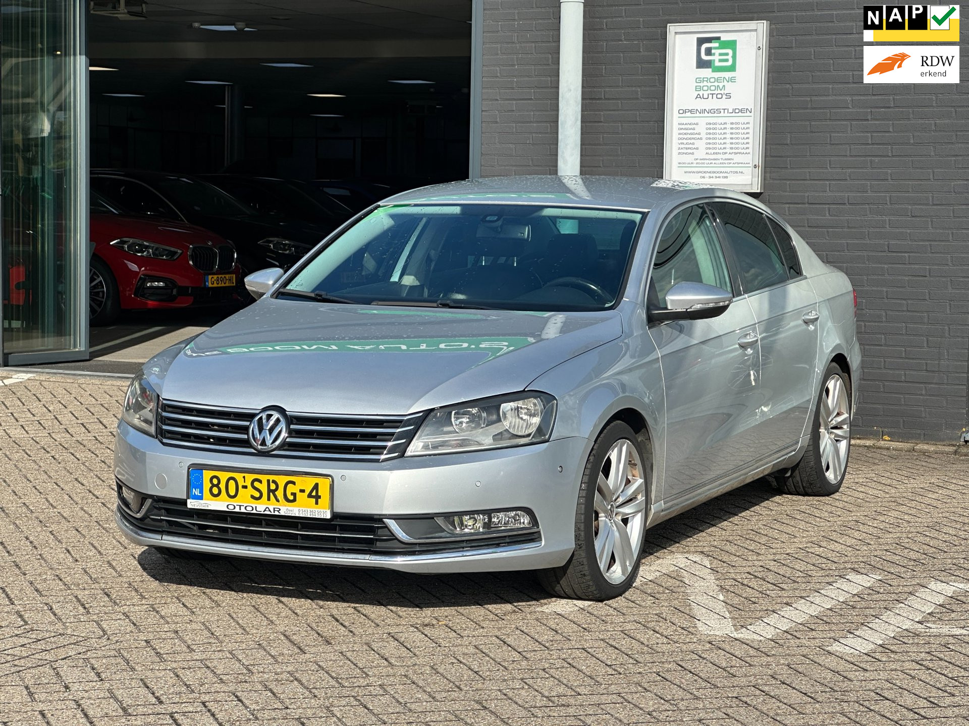 Volkswagen Passat 1.4 TSI Highline BlueMotion/NAVI/LEDER/AUTOMAAT/NETTTE STAAT!! 2011 - voorkant