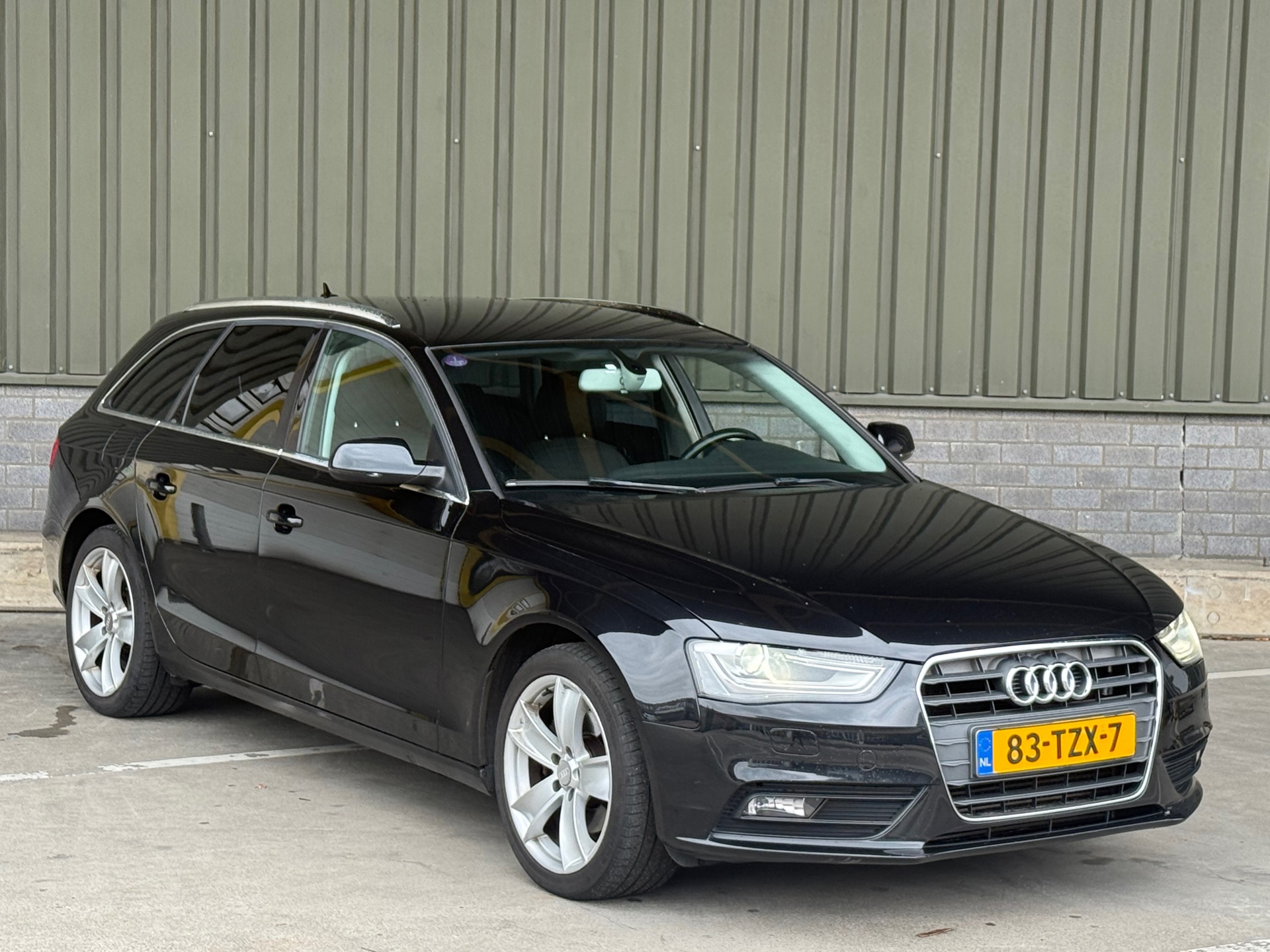 Audi A4 Avant 1.8 TFSI Pro Line Business / APK / NAP 2012 - voorkant