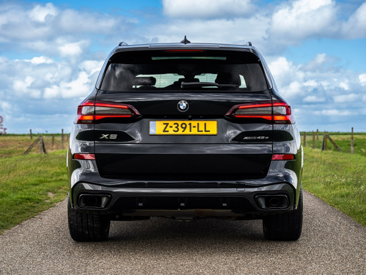 Foto van BMW X5 Xdrive45e