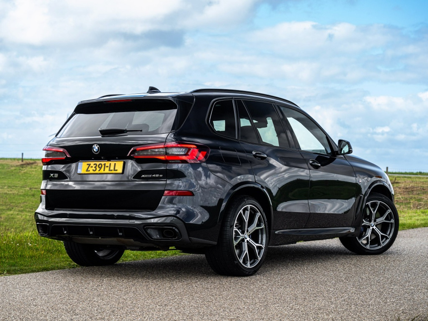 Foto van BMW X5 Xdrive45e