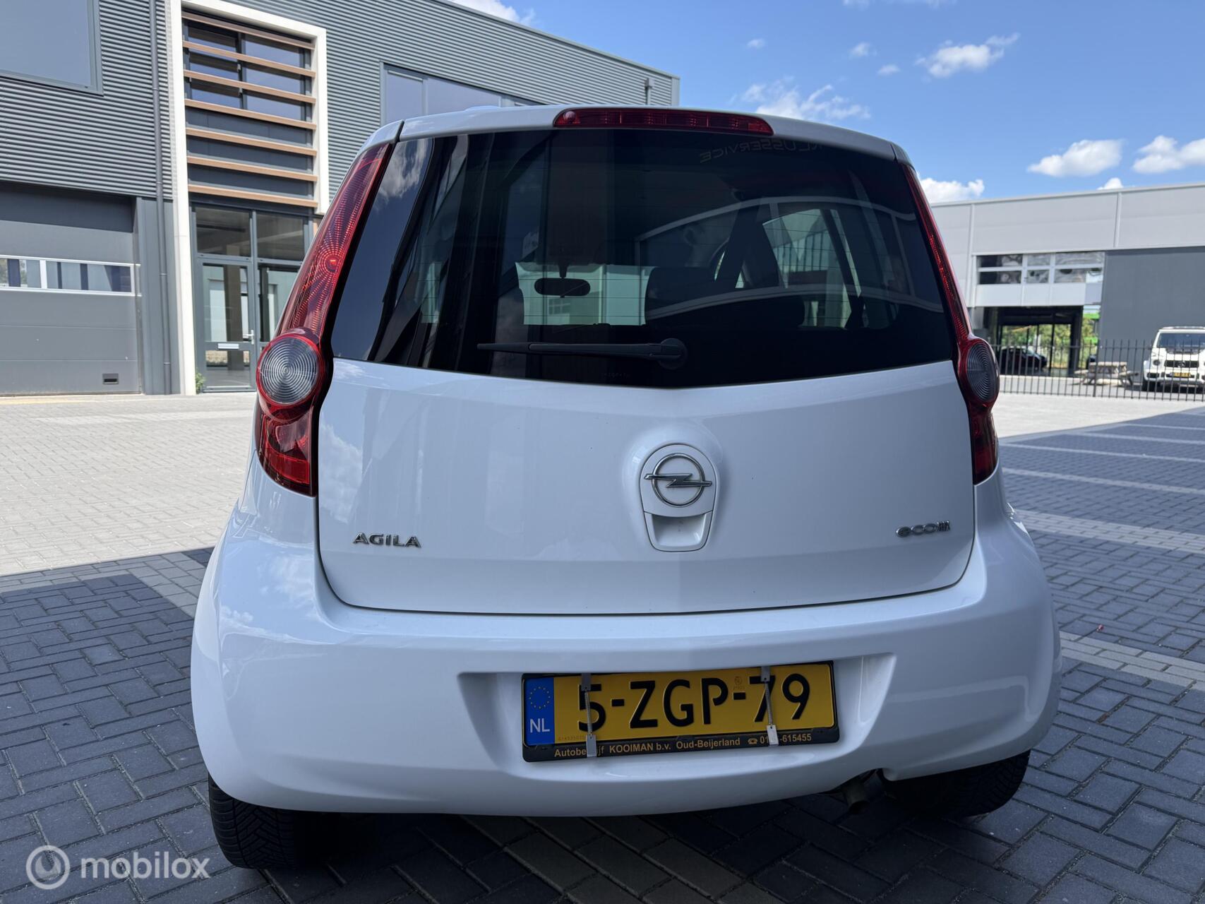 Foto van Opel Agila