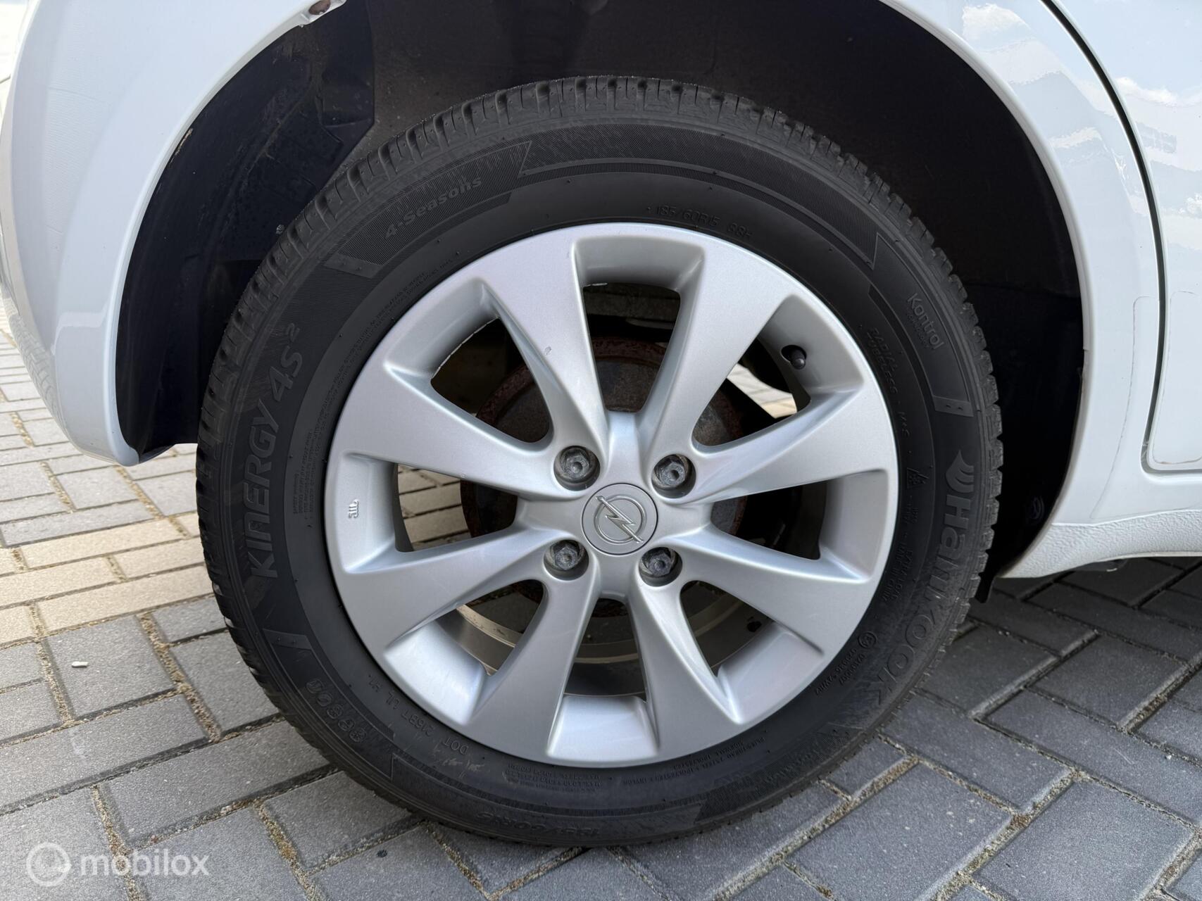 Foto van Opel Agila