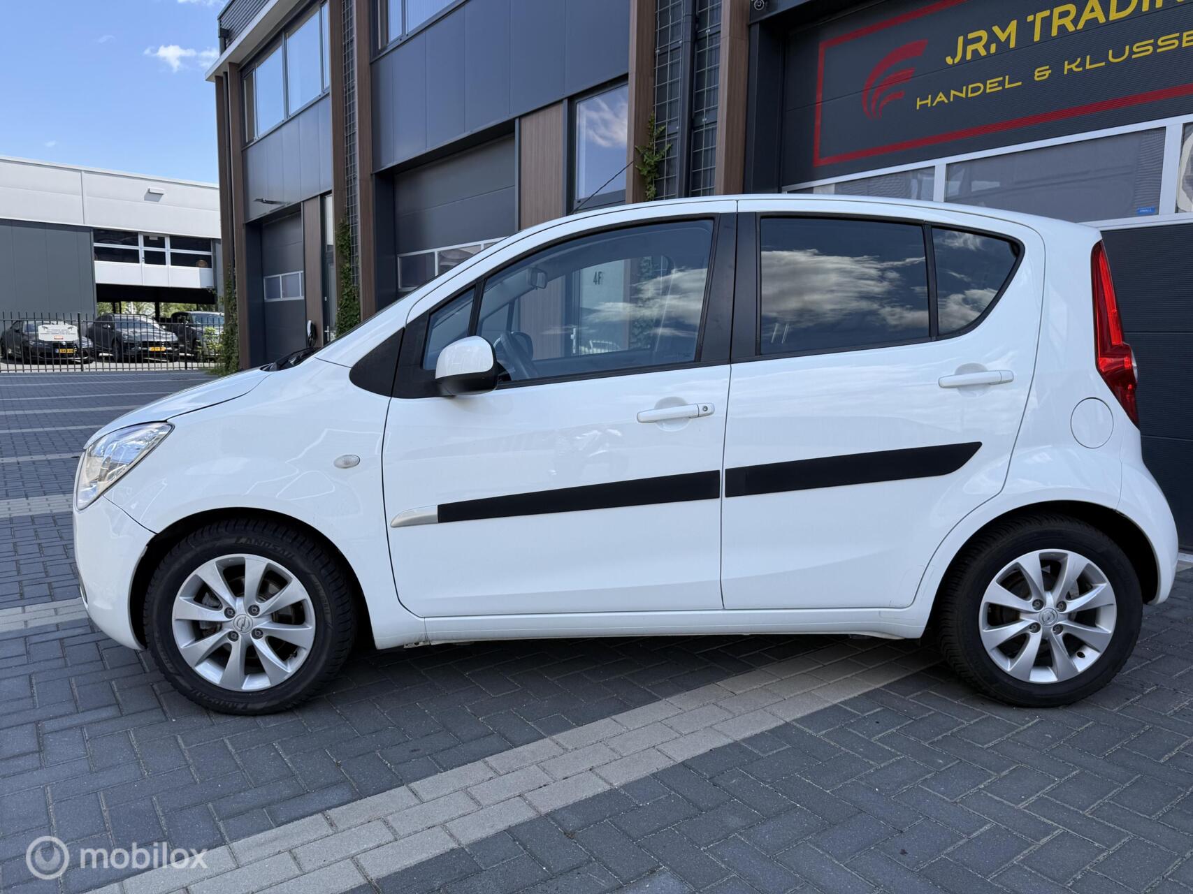 Foto van Opel Agila