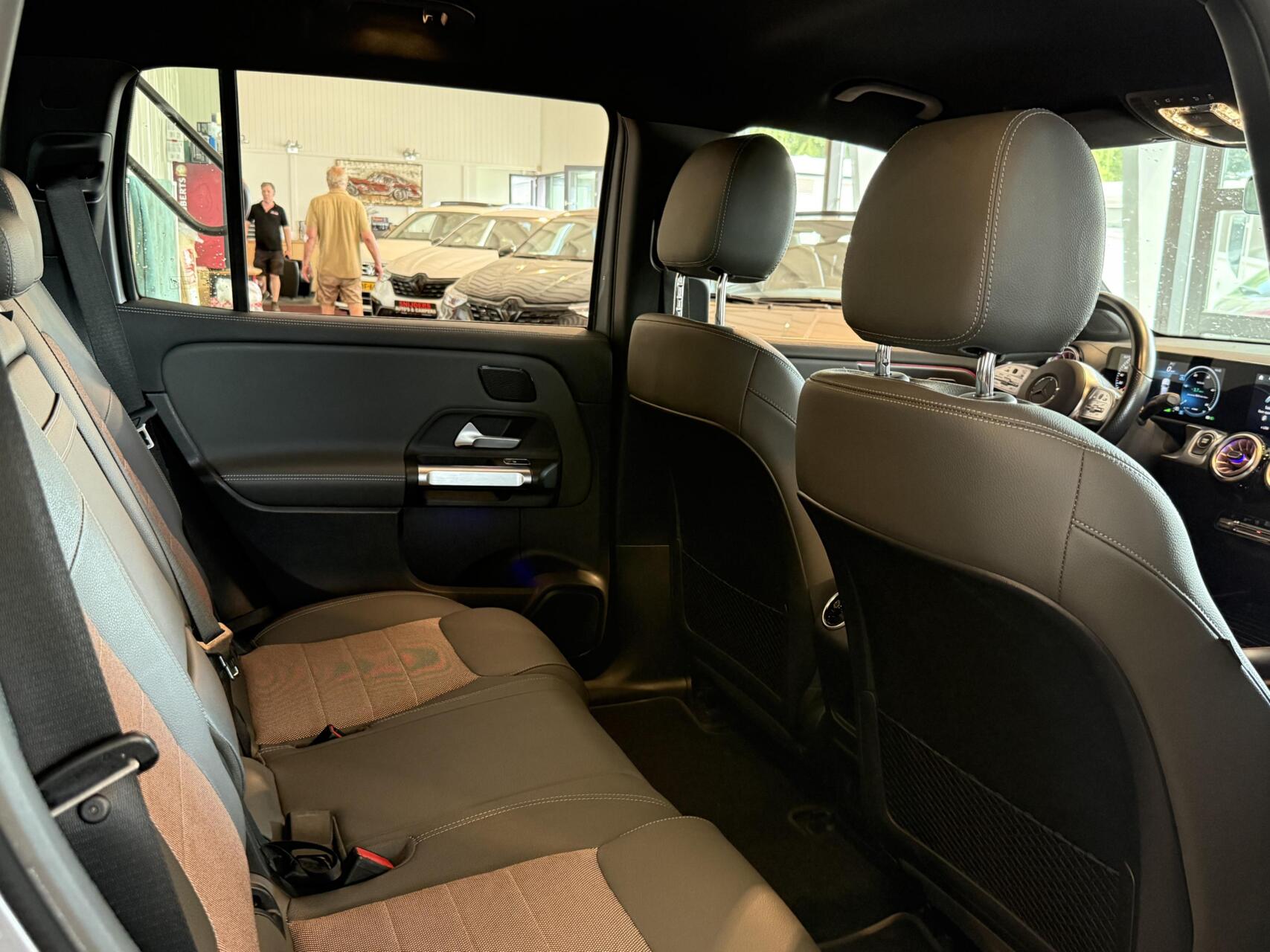 Foto van Mercedes-Benz Eqb 350 4Matic