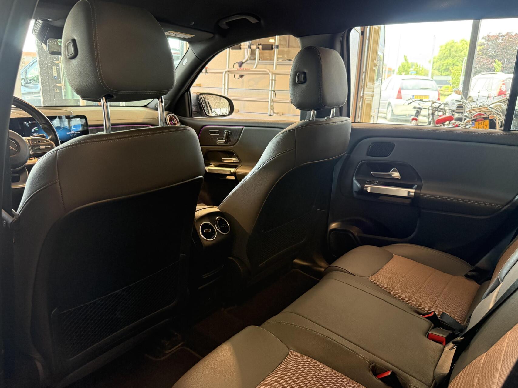 Foto van Mercedes-Benz Eqb 350 4Matic