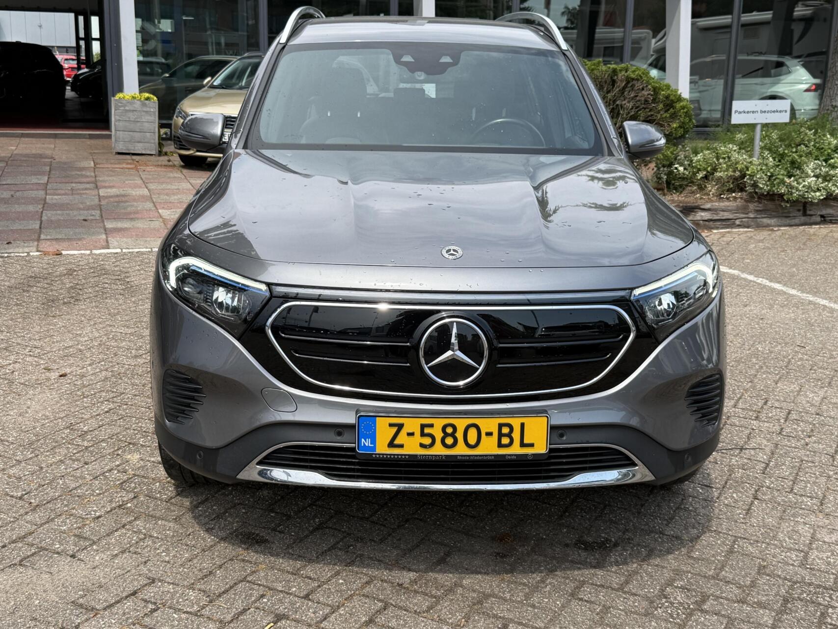 Foto van Mercedes-Benz Eqb 350 4Matic