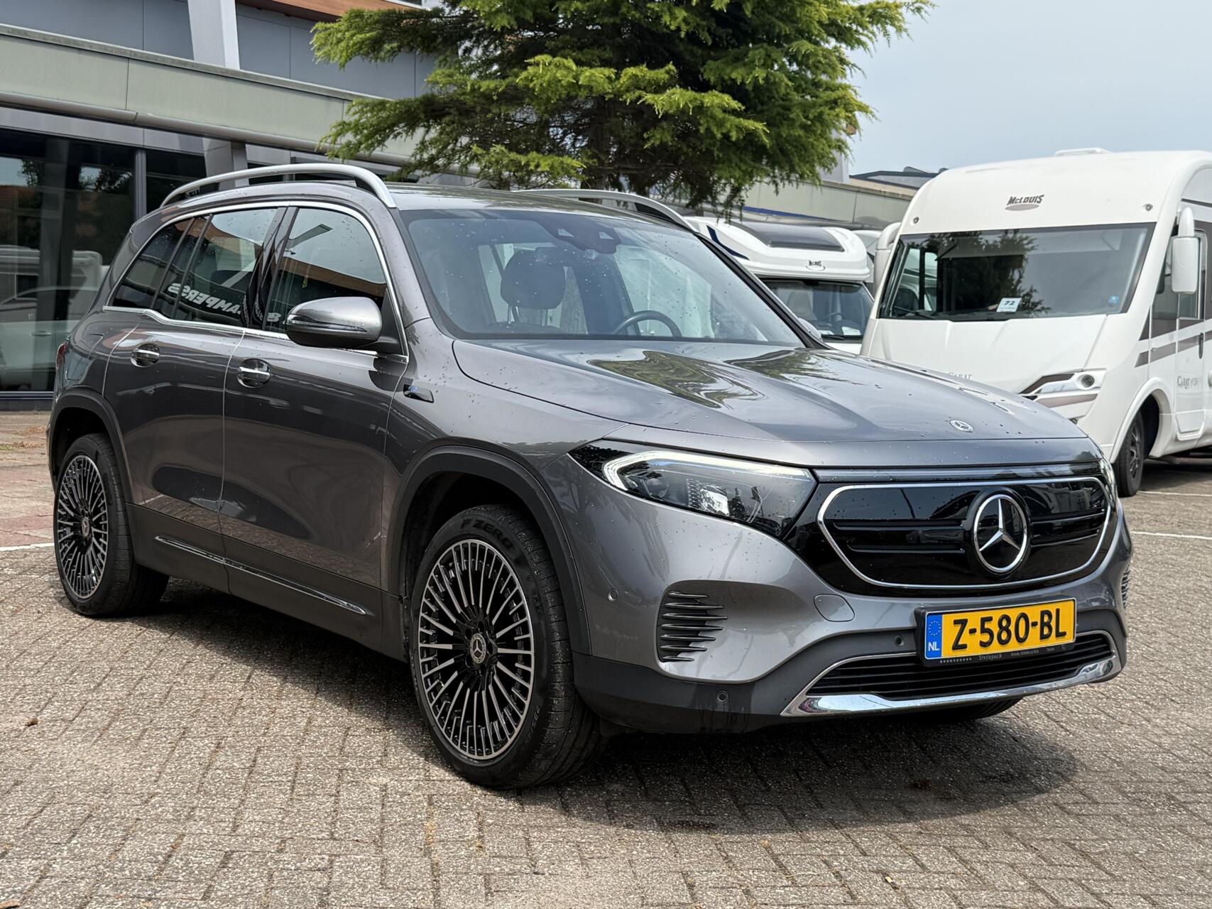 Foto van Mercedes-Benz Eqb 350 4Matic