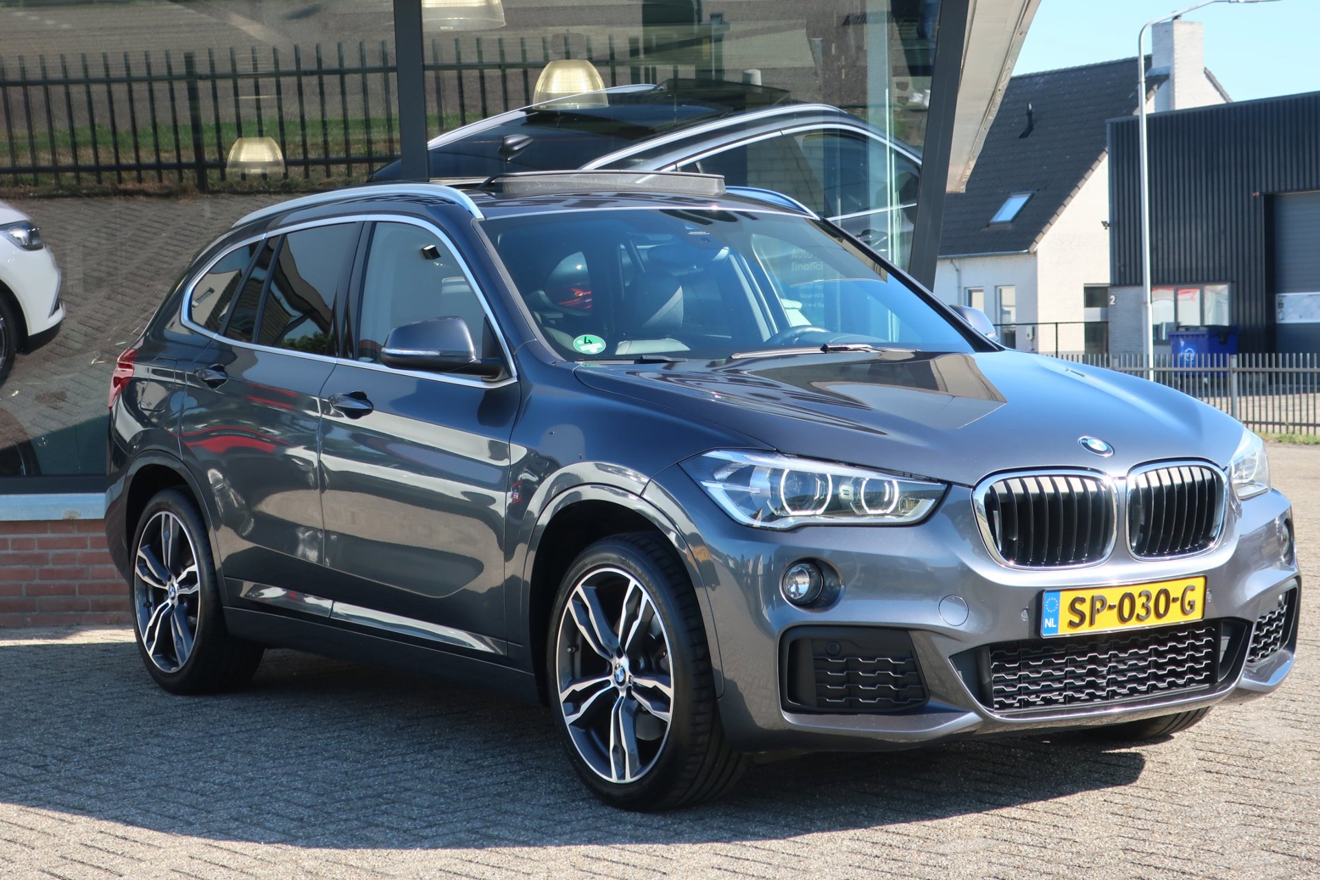 Foto van BMW X1 Sdrive20i