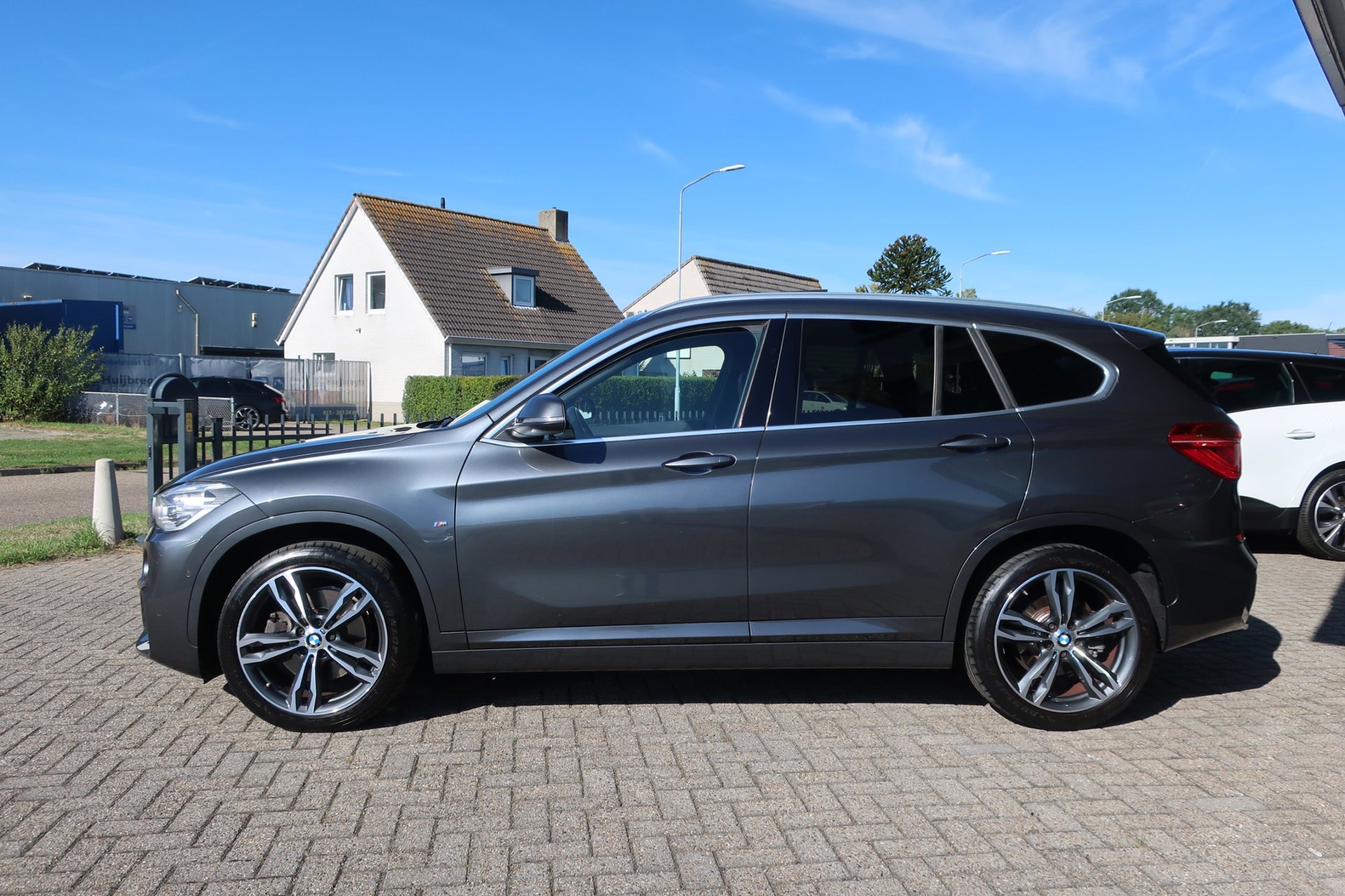 Foto van BMW X1 Sdrive20i