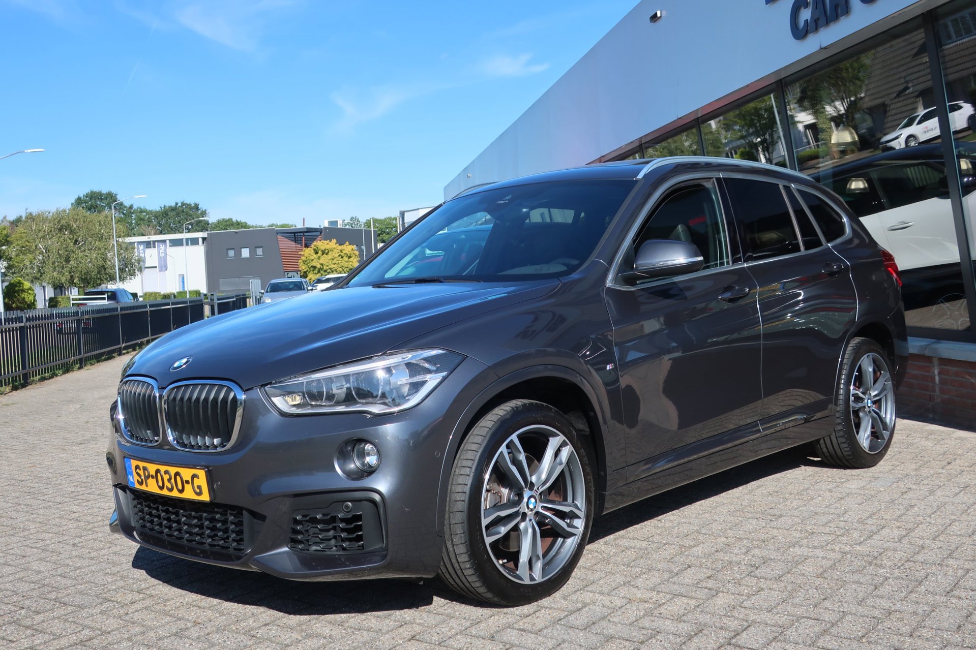 Foto van BMW X1 Sdrive20i