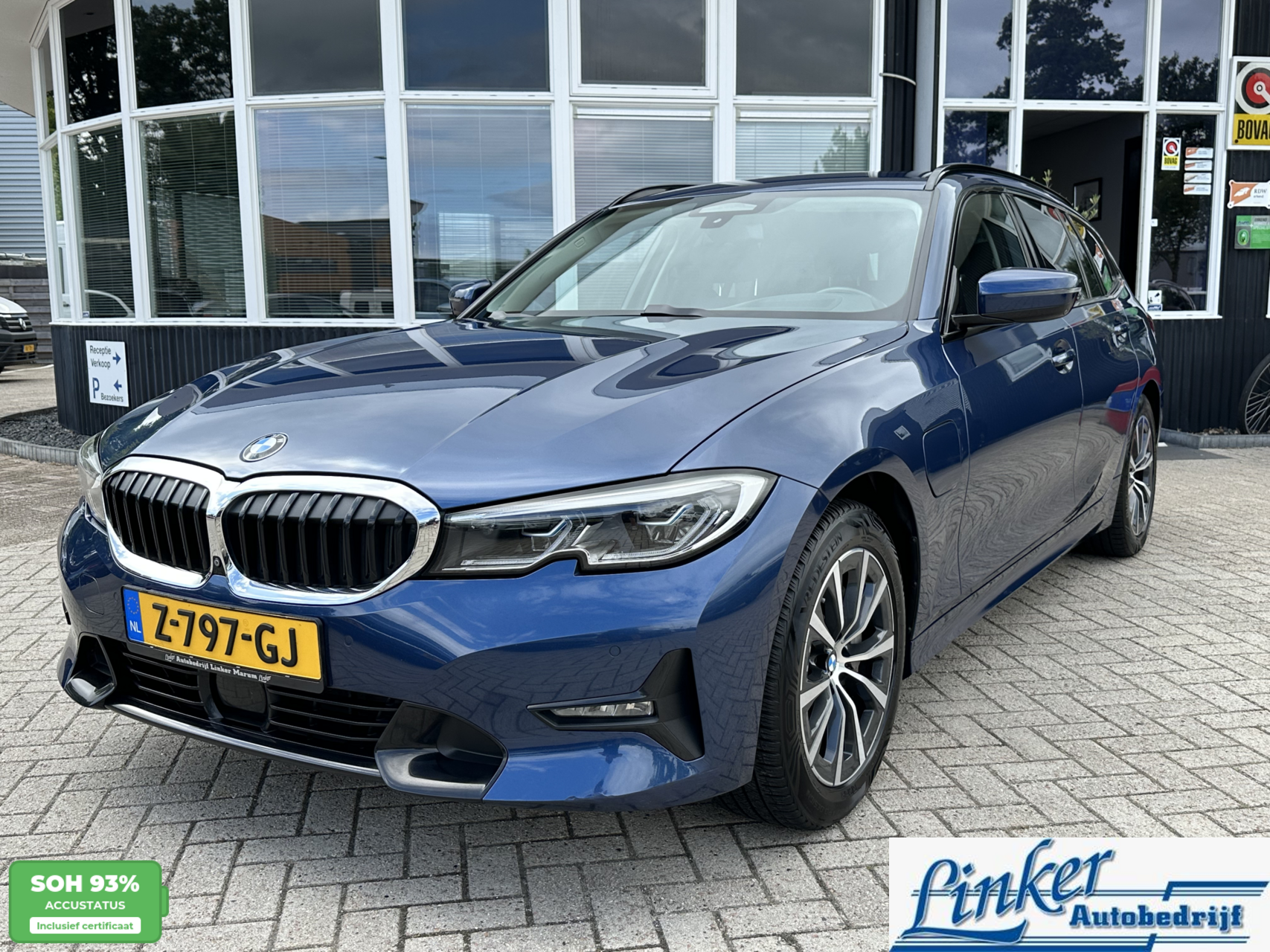 BMW 330e 330e / SoH 93% HARMAN KARDON TREKH CAMERA LM VELGEN 2020 - voorkant