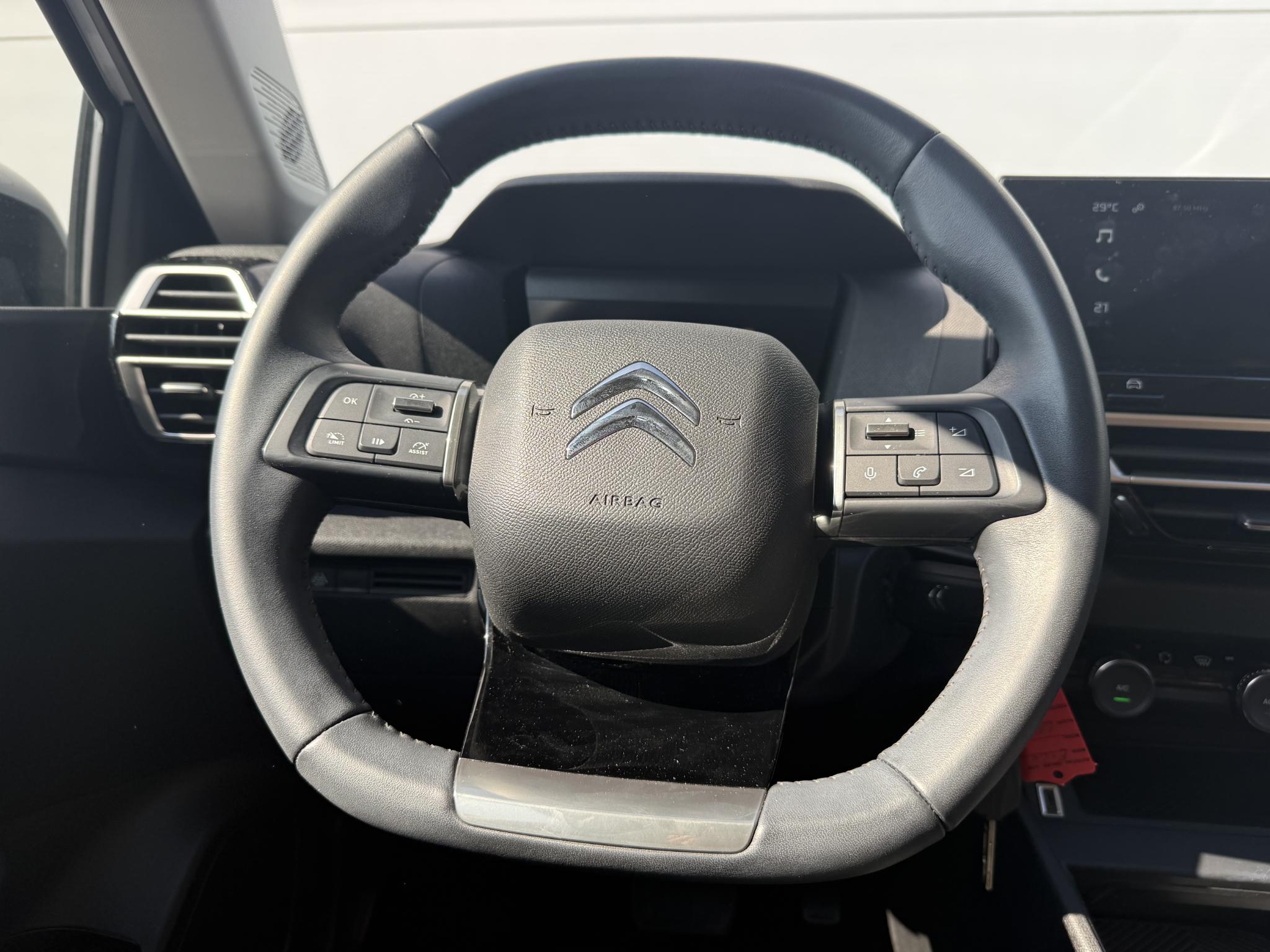 Foto van Citroen E-c4