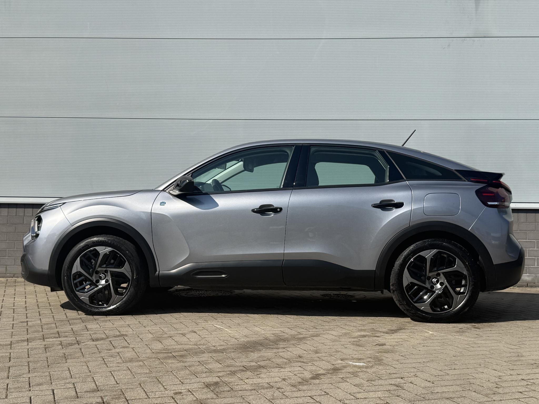 Foto van Citroen E-c4