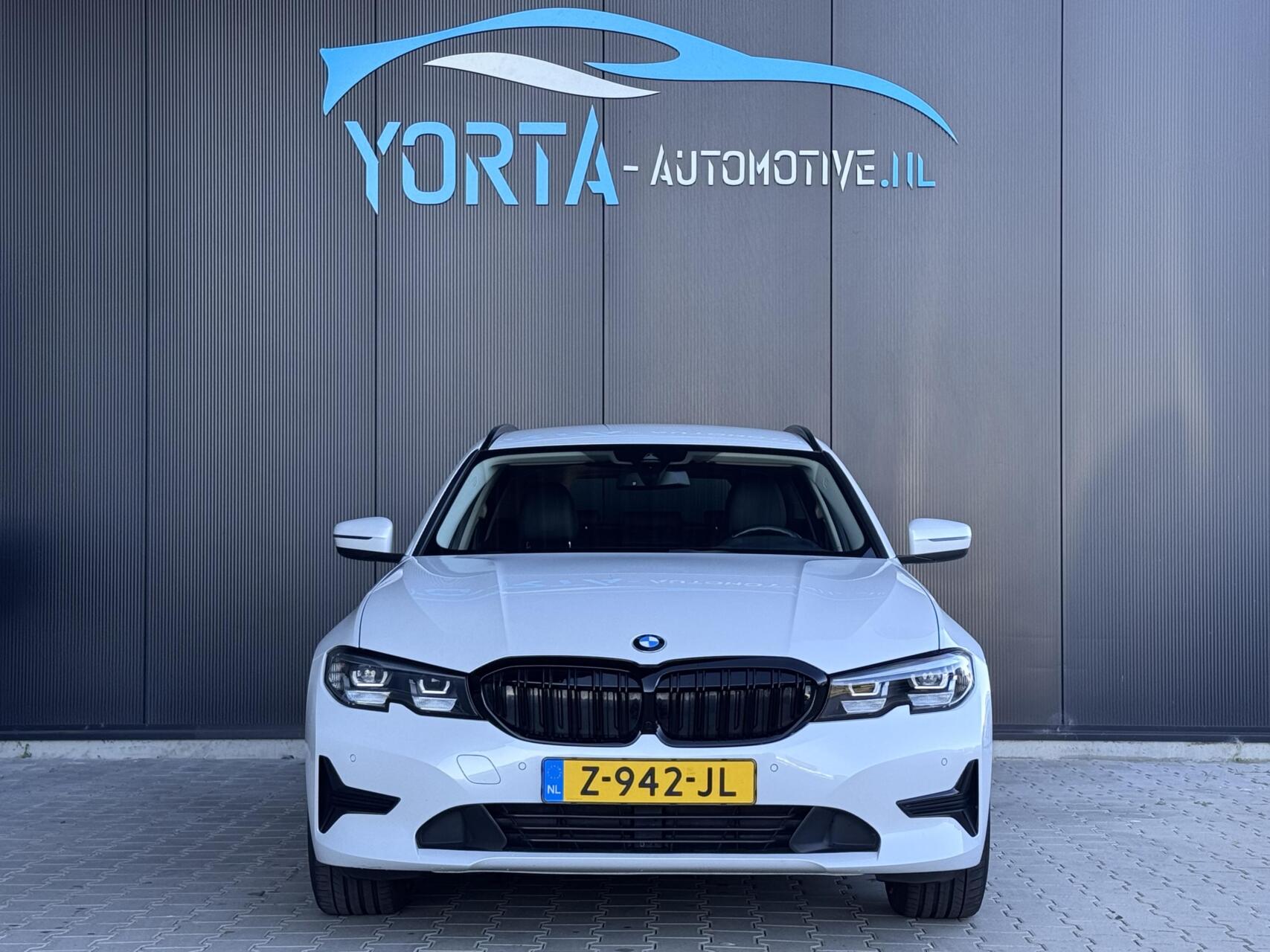 Foto van BMW 320i
