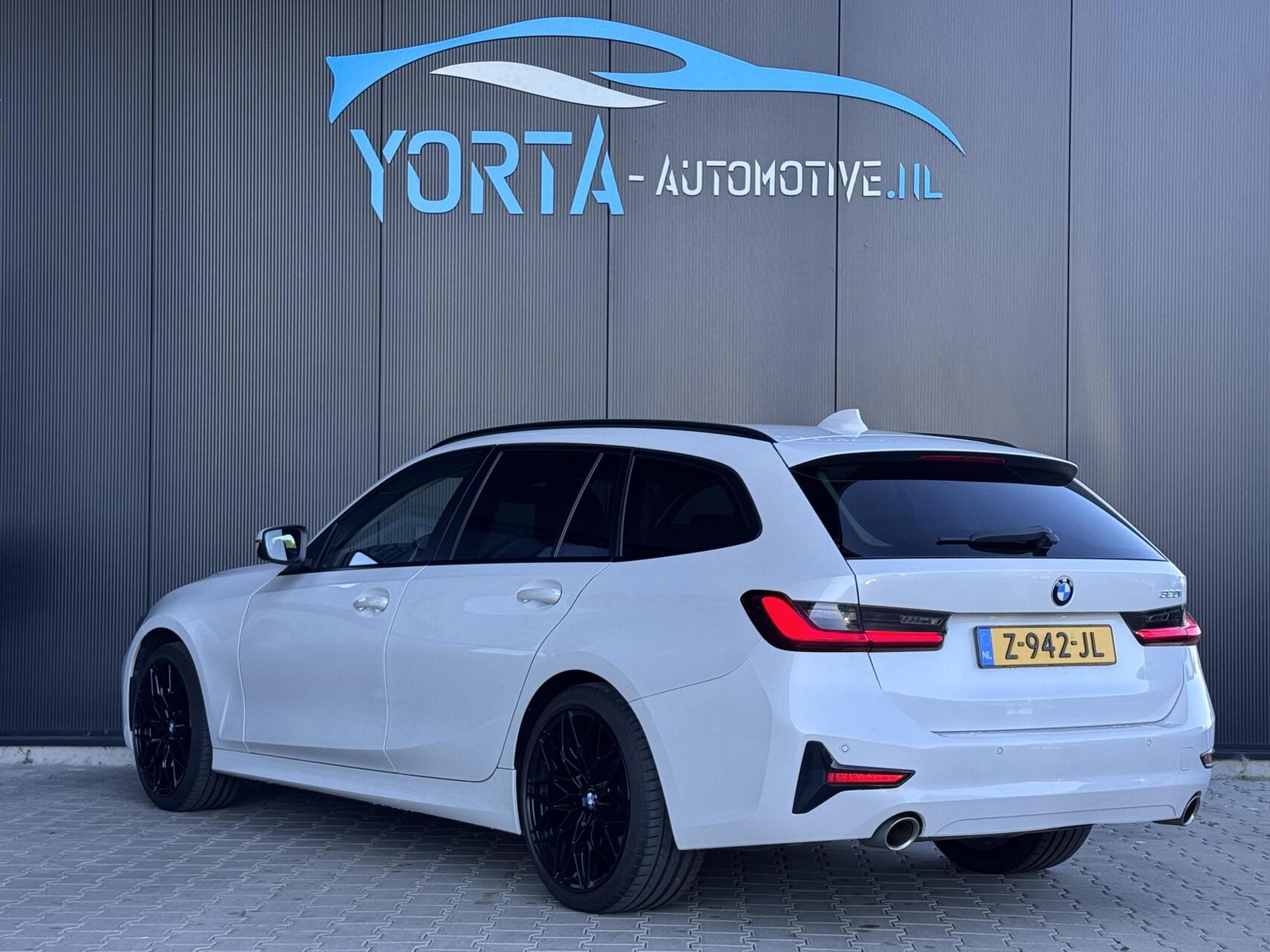 Foto van BMW 320i
