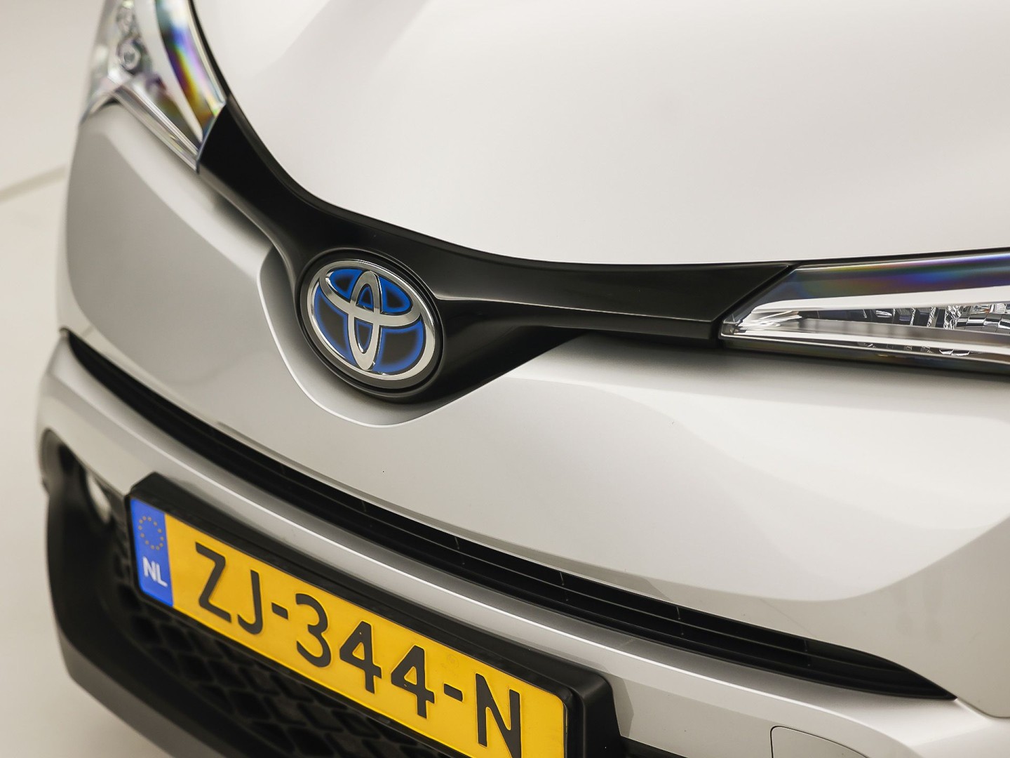 Foto van Toyota Toyota C-hr