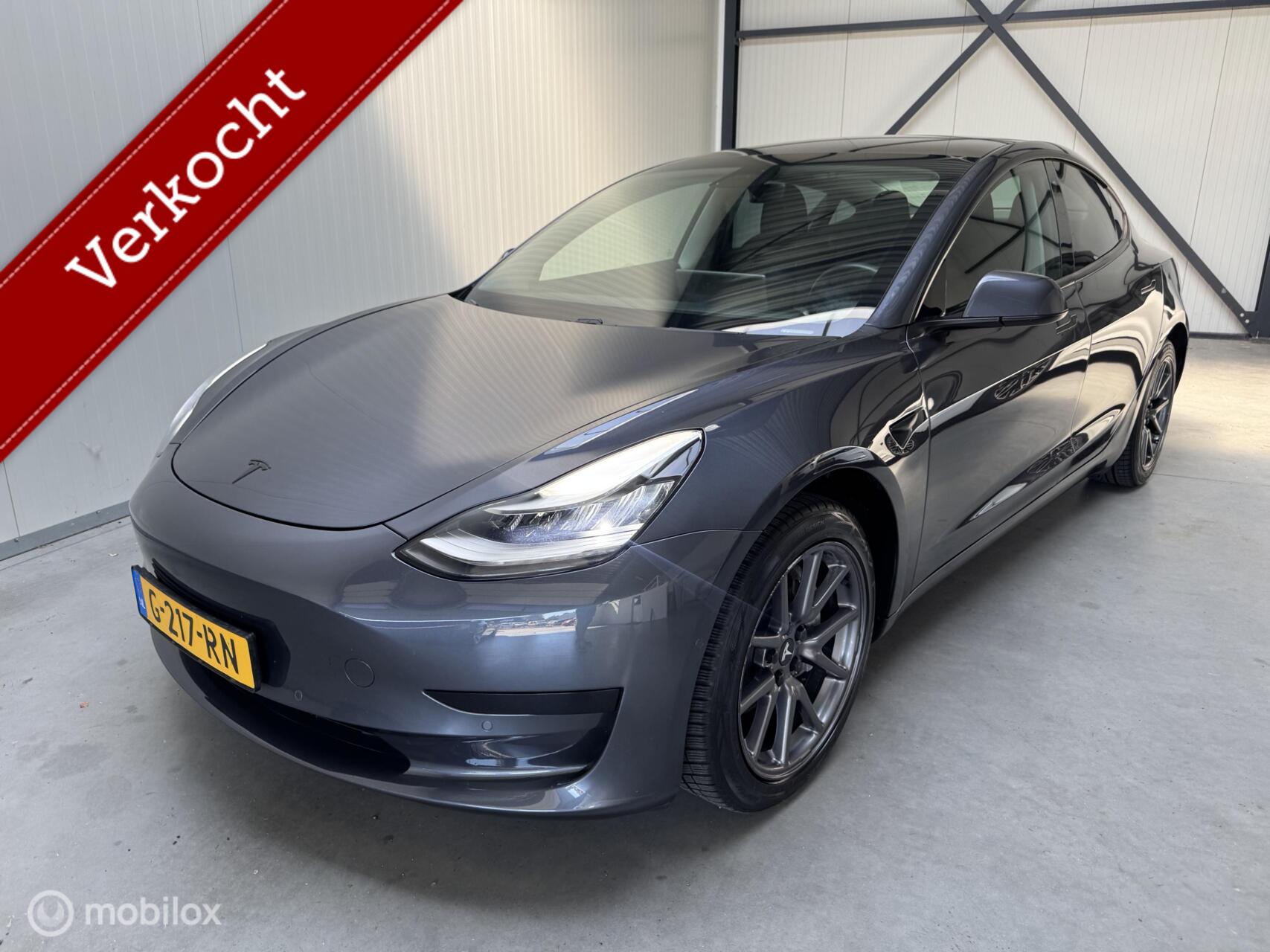 Tesla Model 3 Standard RWD Plus 60 kWh originele Trekhaak 2019 - voorkant
