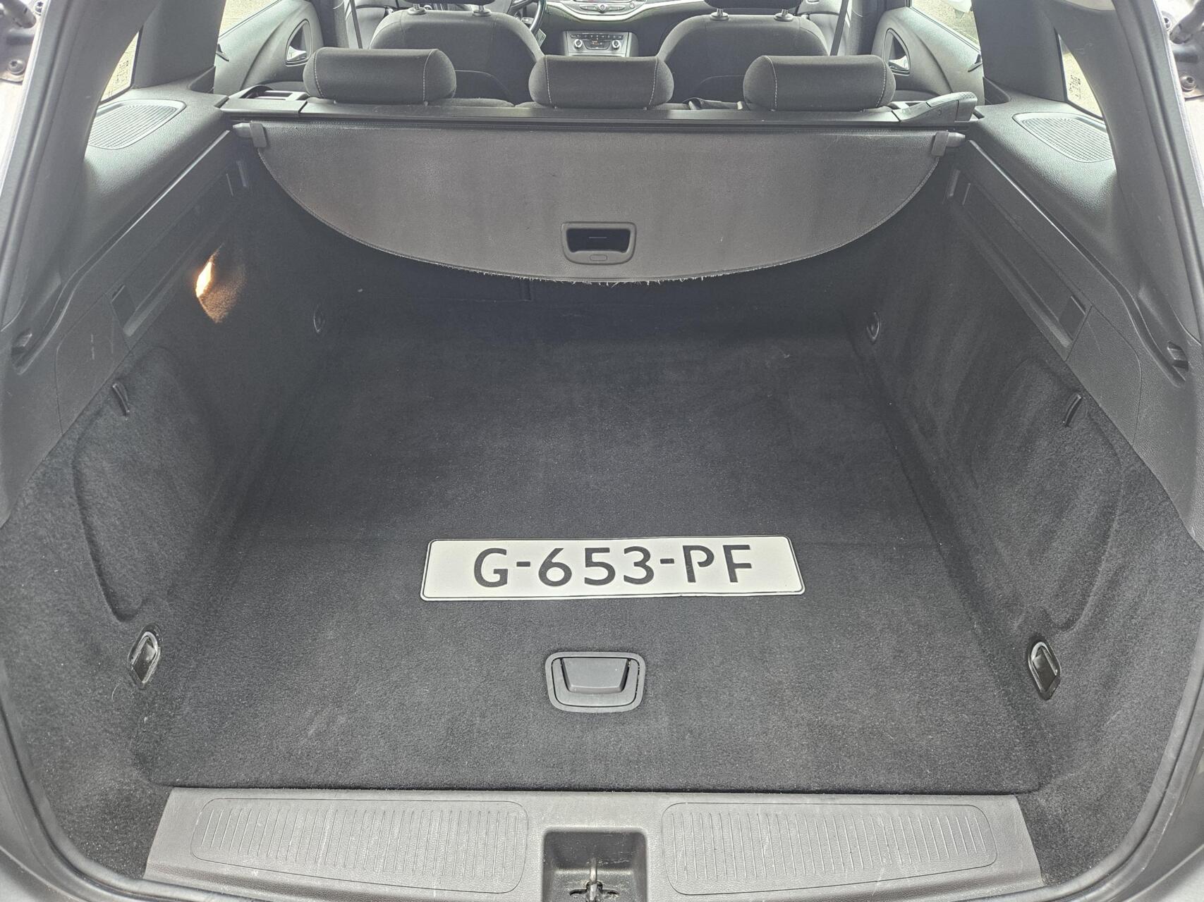 Foto van Opel Astra Sports Tourer