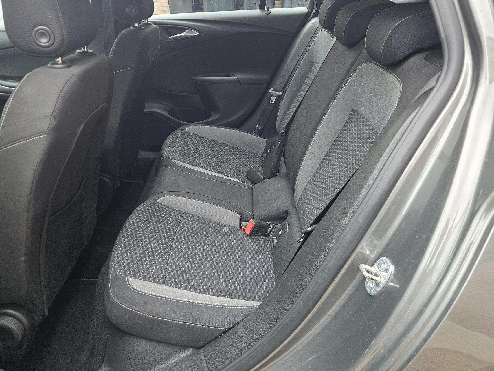 Foto van Opel Astra Sports Tourer