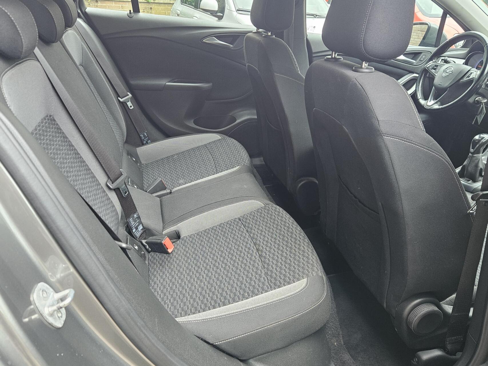 Foto van Opel Astra Sports Tourer