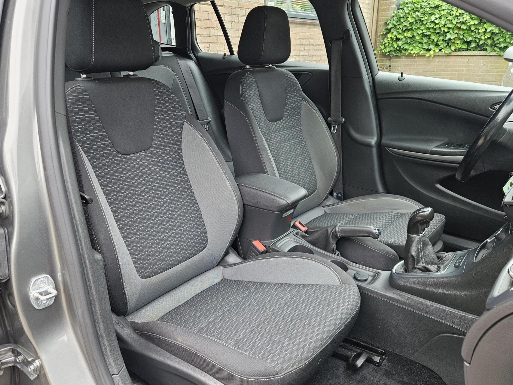 Foto van Opel Astra Sports Tourer