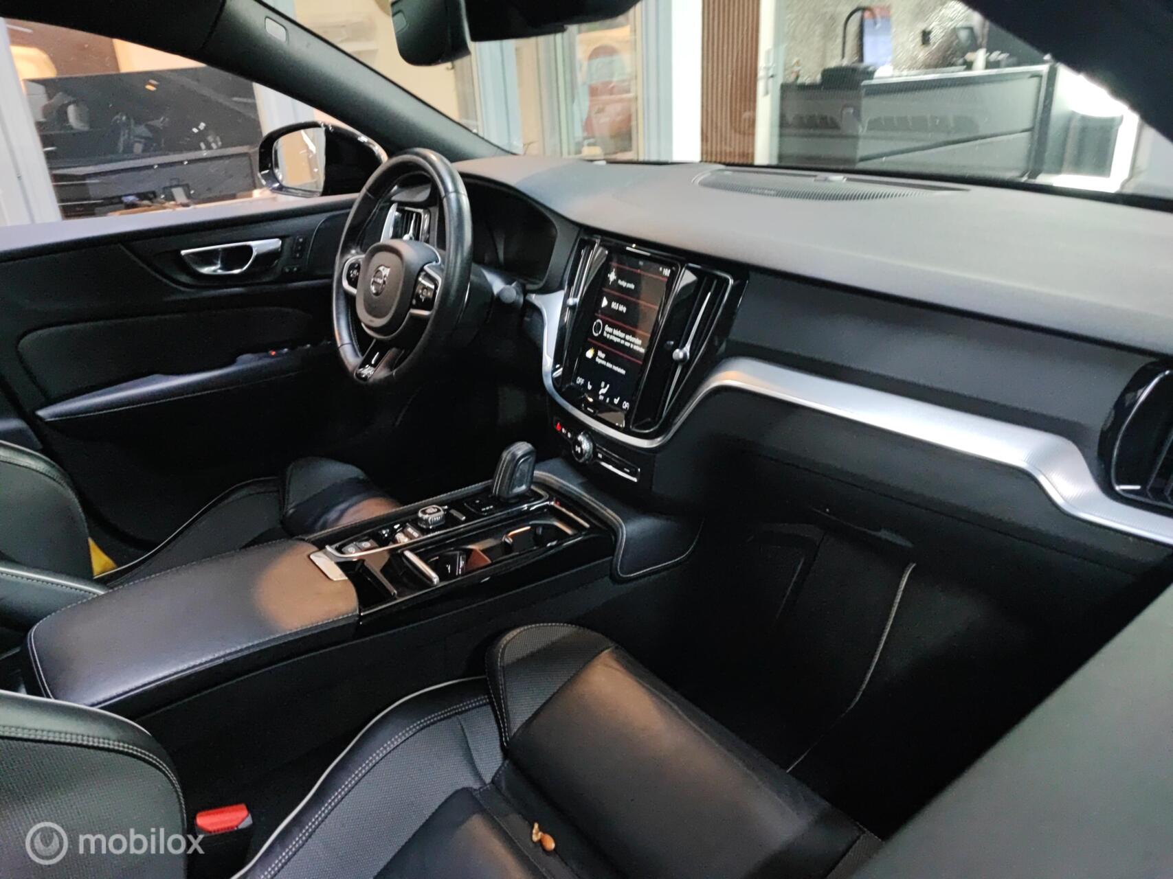 Foto van Volvo S60 T8 Twin Engine