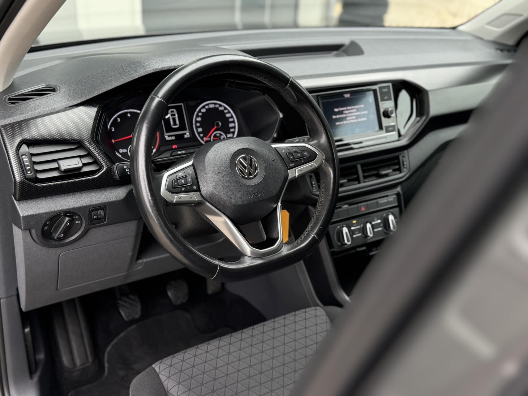 Foto van Volkswagen T-cross