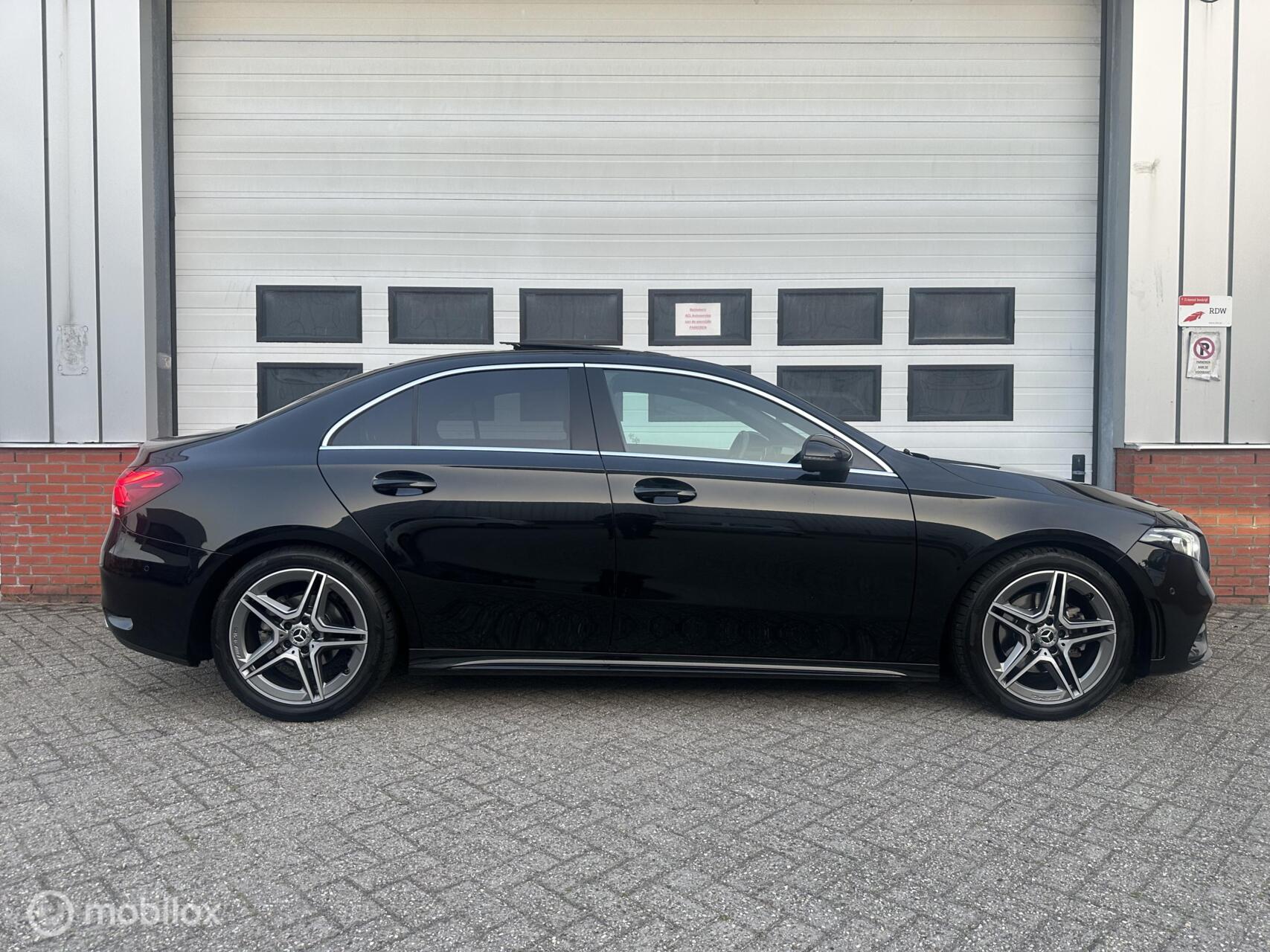 Foto van Mercedes-Benz A 180