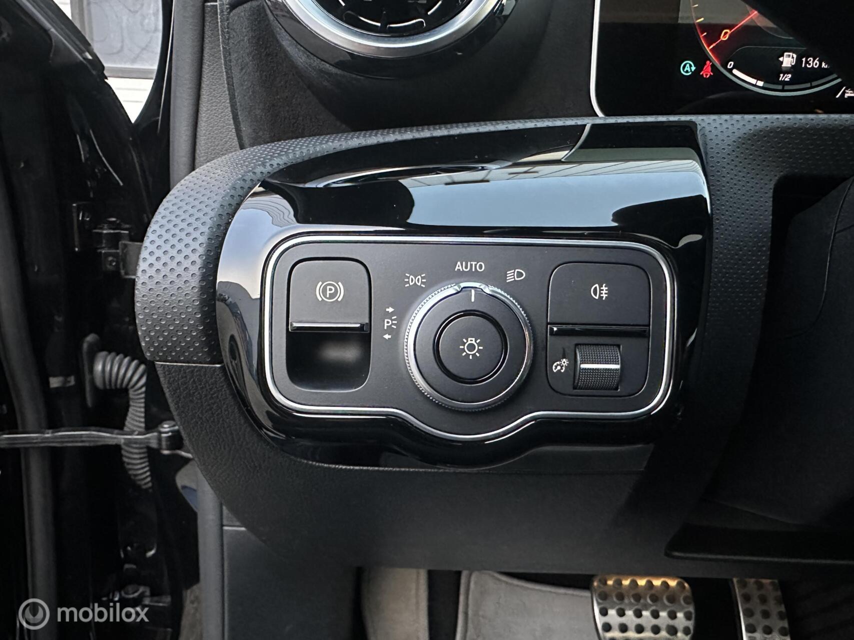 Foto van Mercedes-Benz A 180
