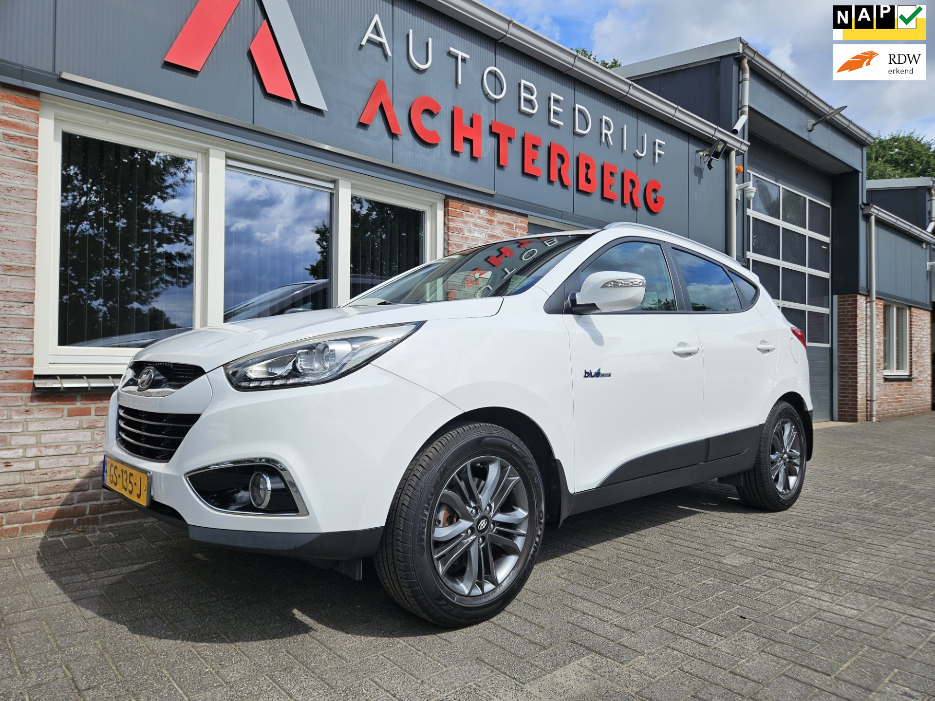 Hyundai Ix35 1.6i GDI Go! Trekhaak! NAP! Dealer Onderhouden! Nette Auto! Camera! Navigatie! Airco/Clima! 2016 - voorkant
