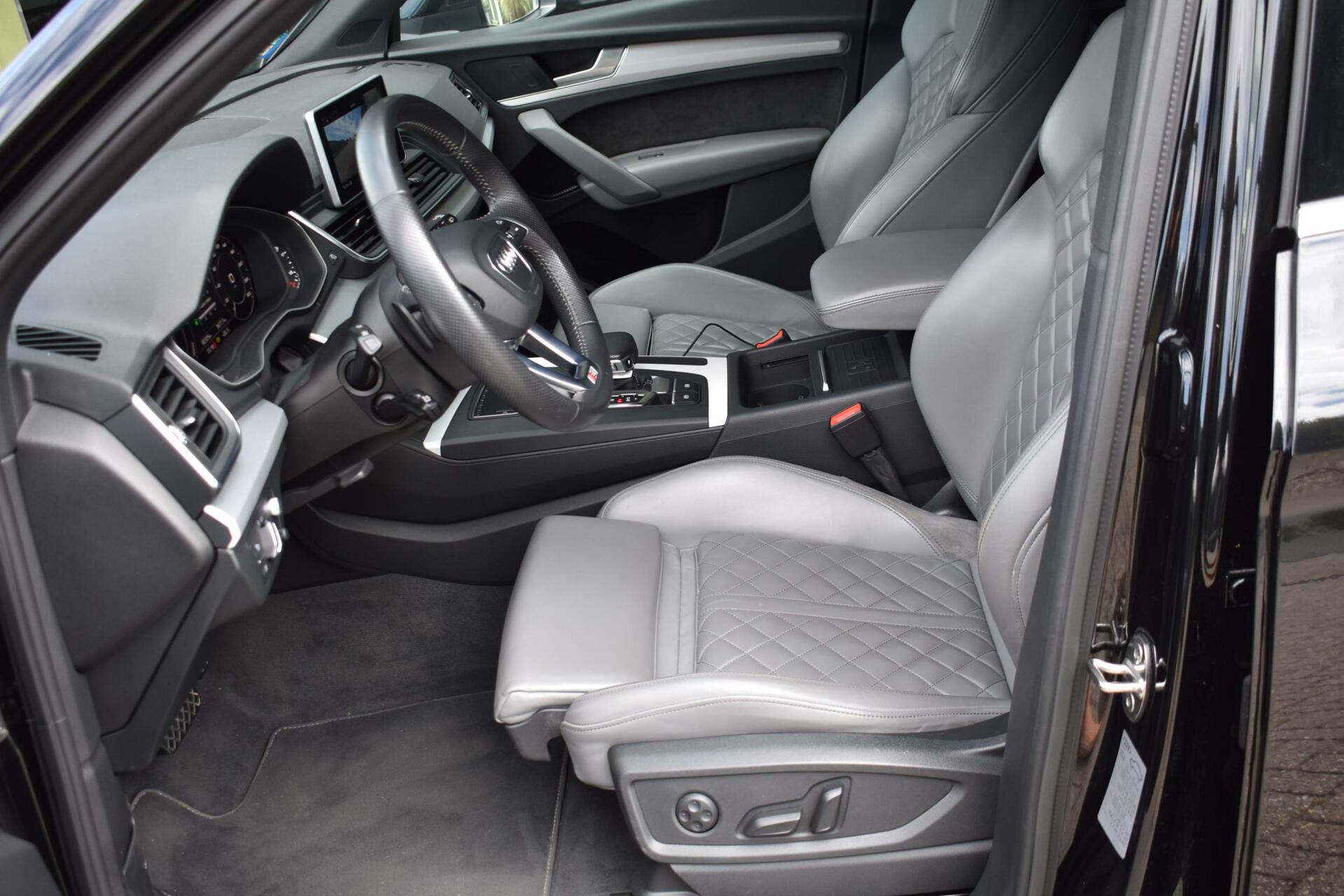 Foto van Audi Q5 55 TFSI E