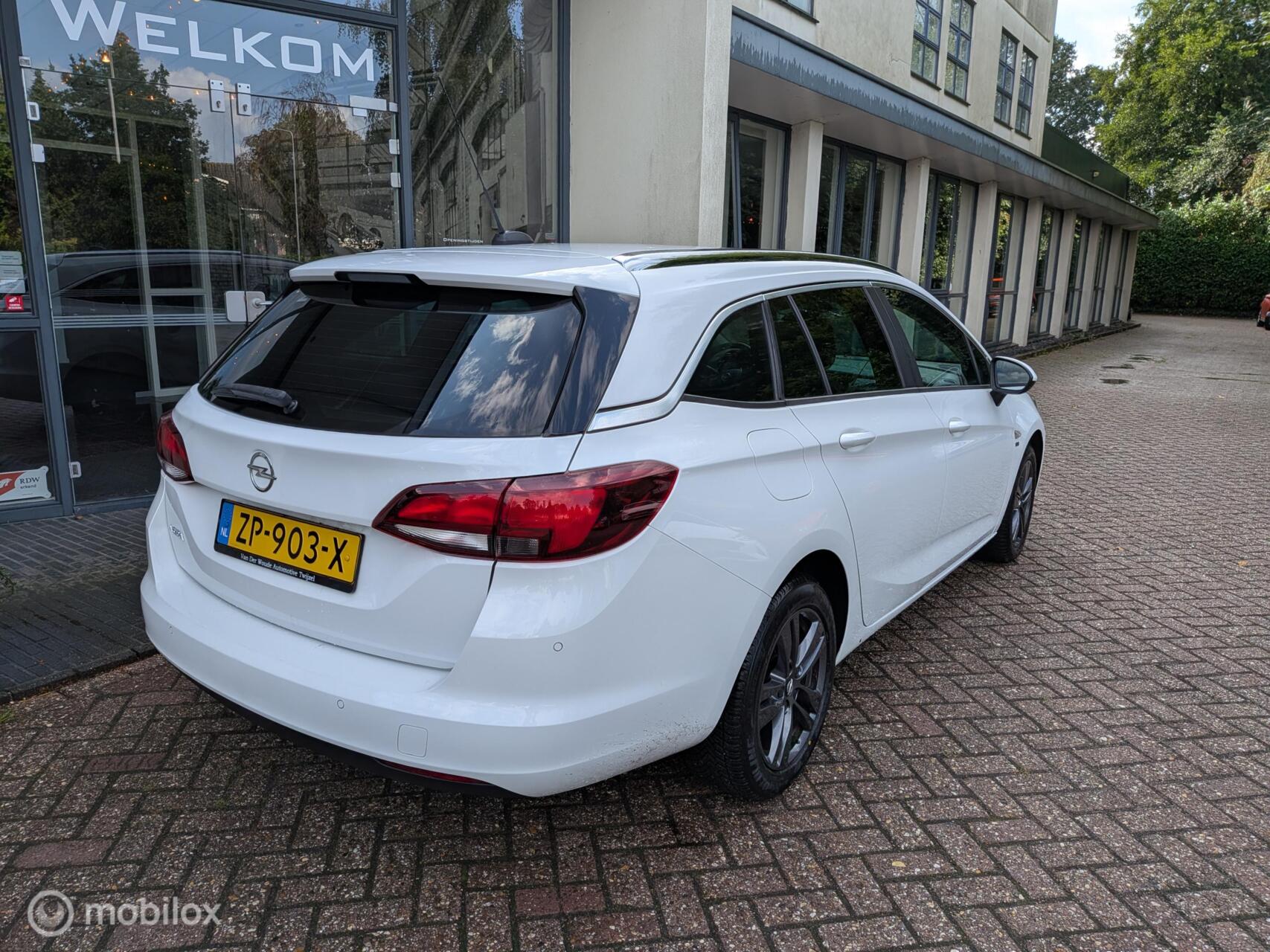 Foto van Opel Astra Sports Tourer