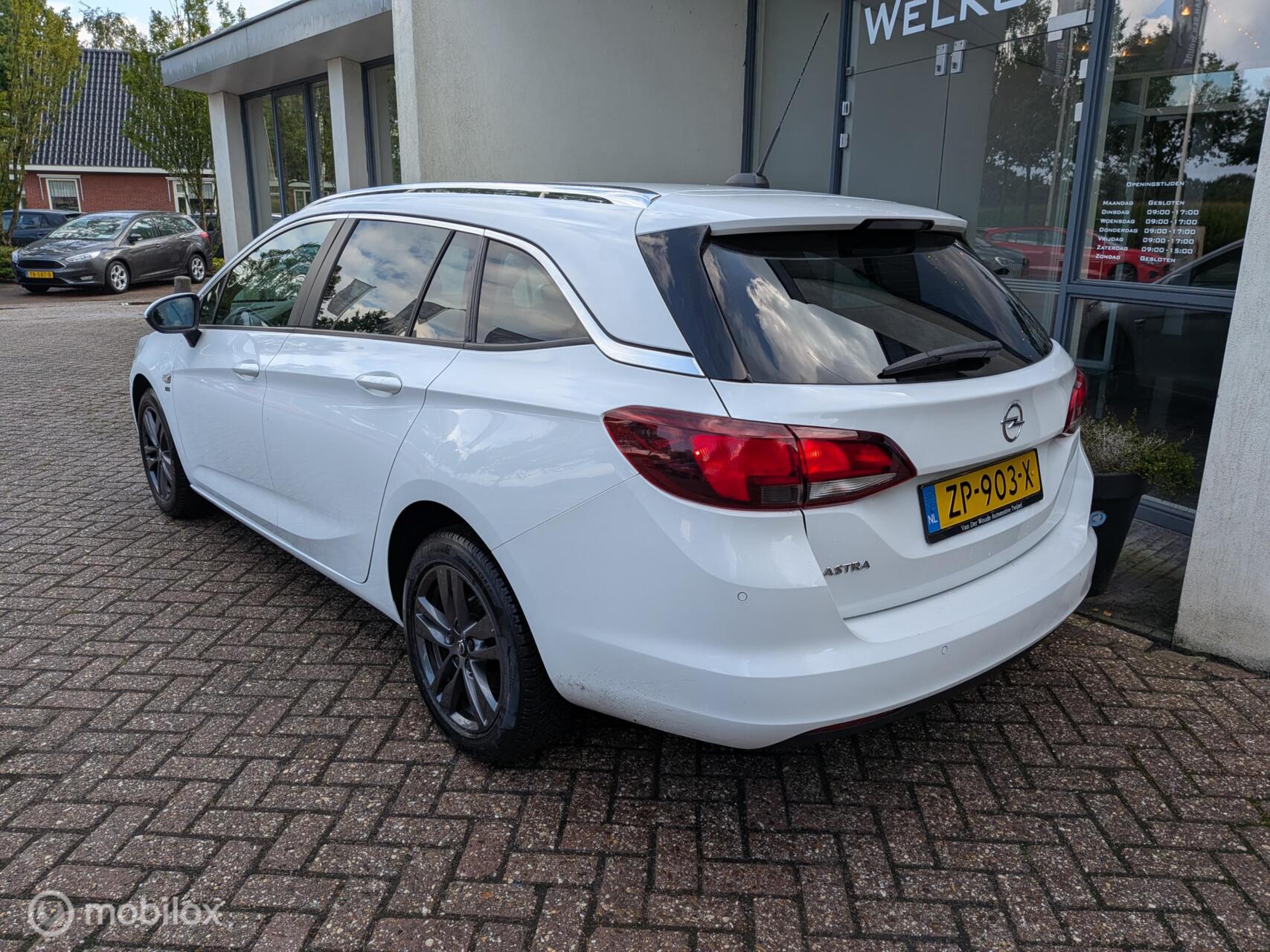 Foto van Opel Astra Sports Tourer