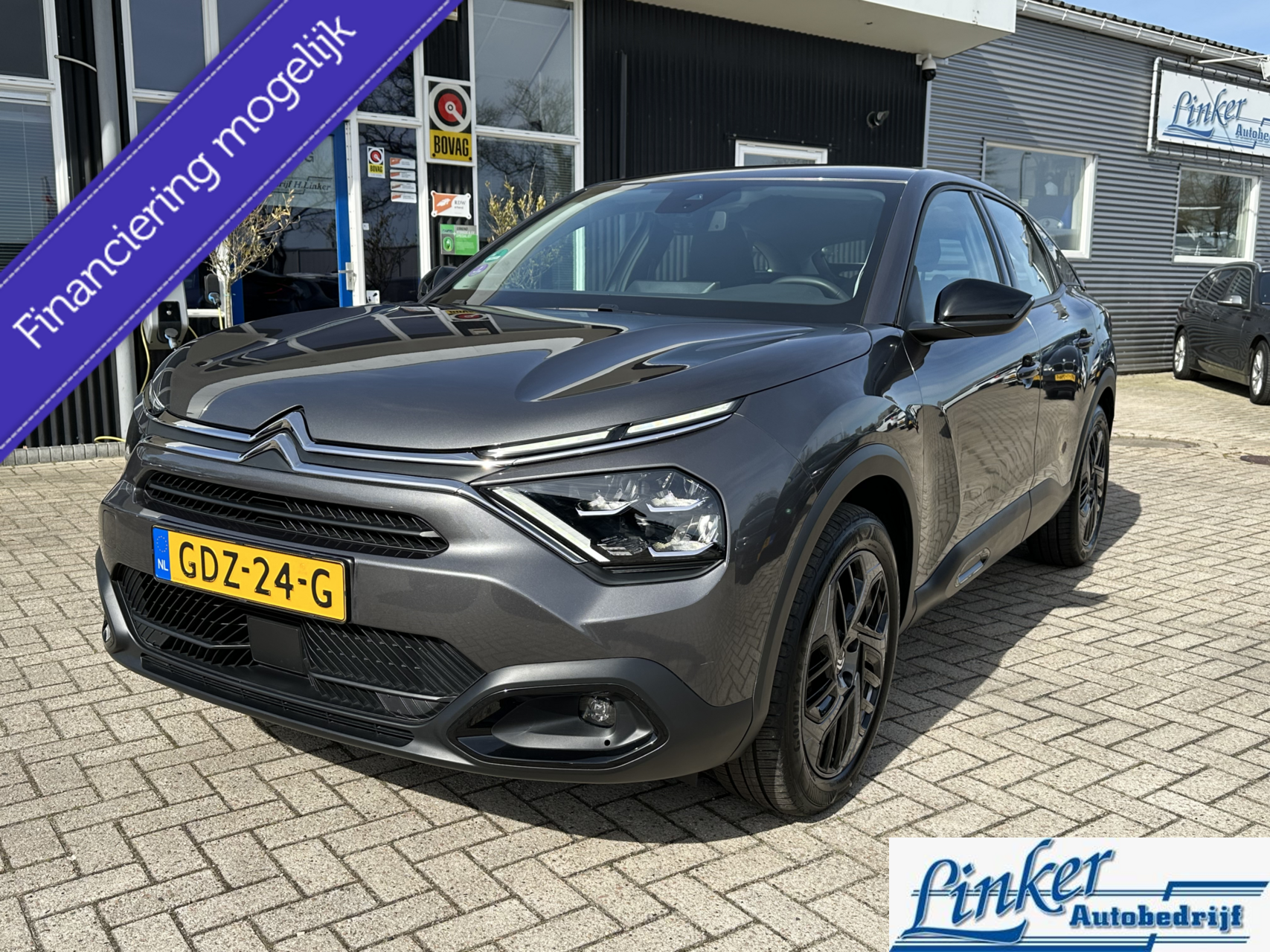 Citroen C4 1.2 Hybrid 136 Plus - NL-AUTO TREKH CAMERA CARPLAY 2024 - voorkant