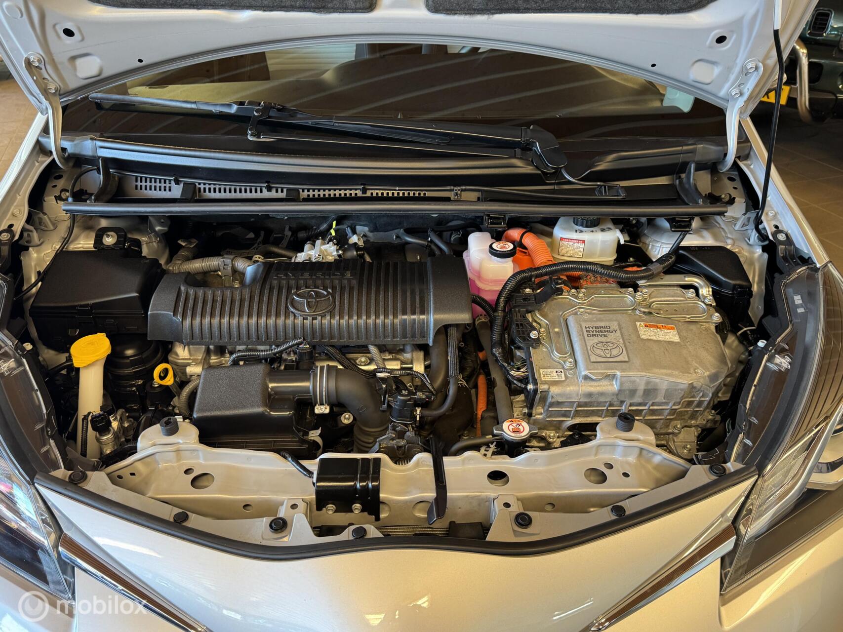 Foto van Toyota Toyota Yaris Hybrid