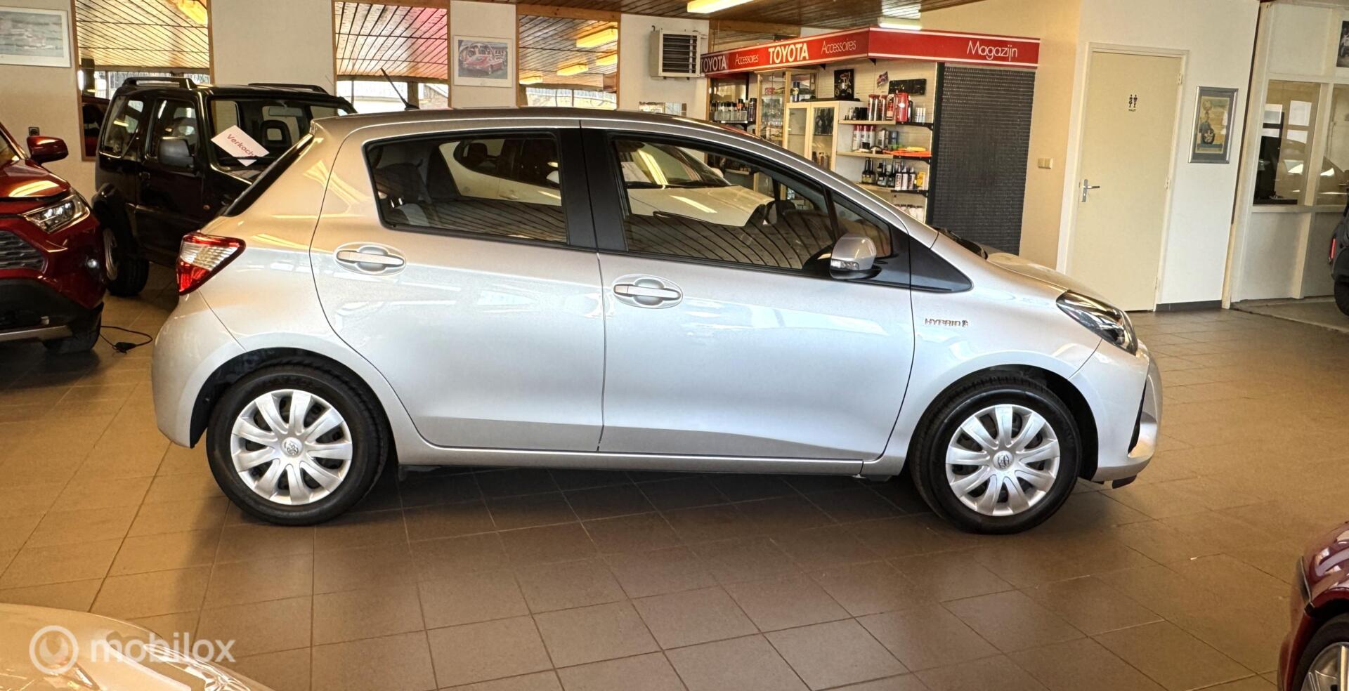 Foto van Toyota Toyota Yaris Hybrid