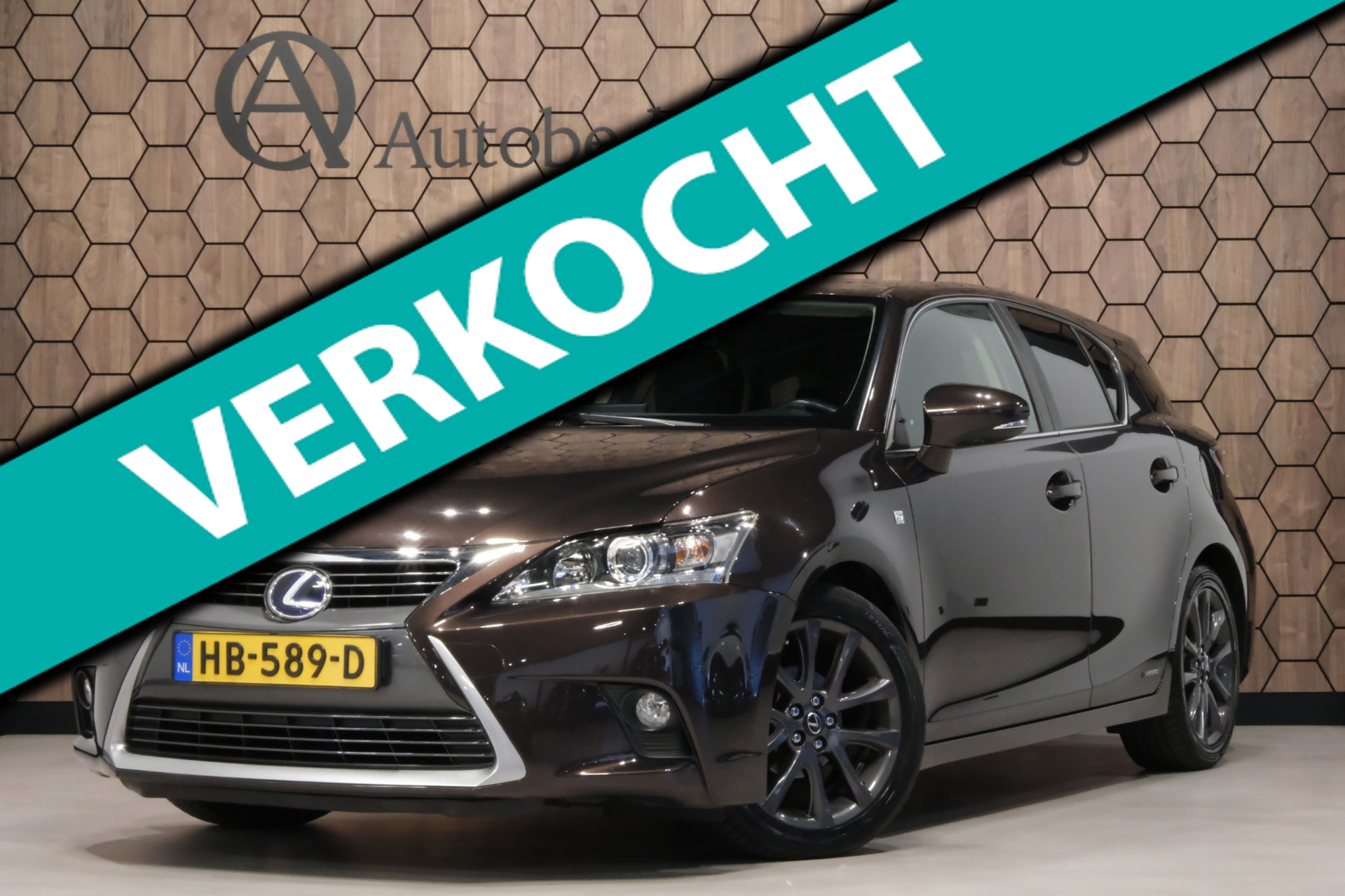 Lexus CT 200h 2015 - voorkant