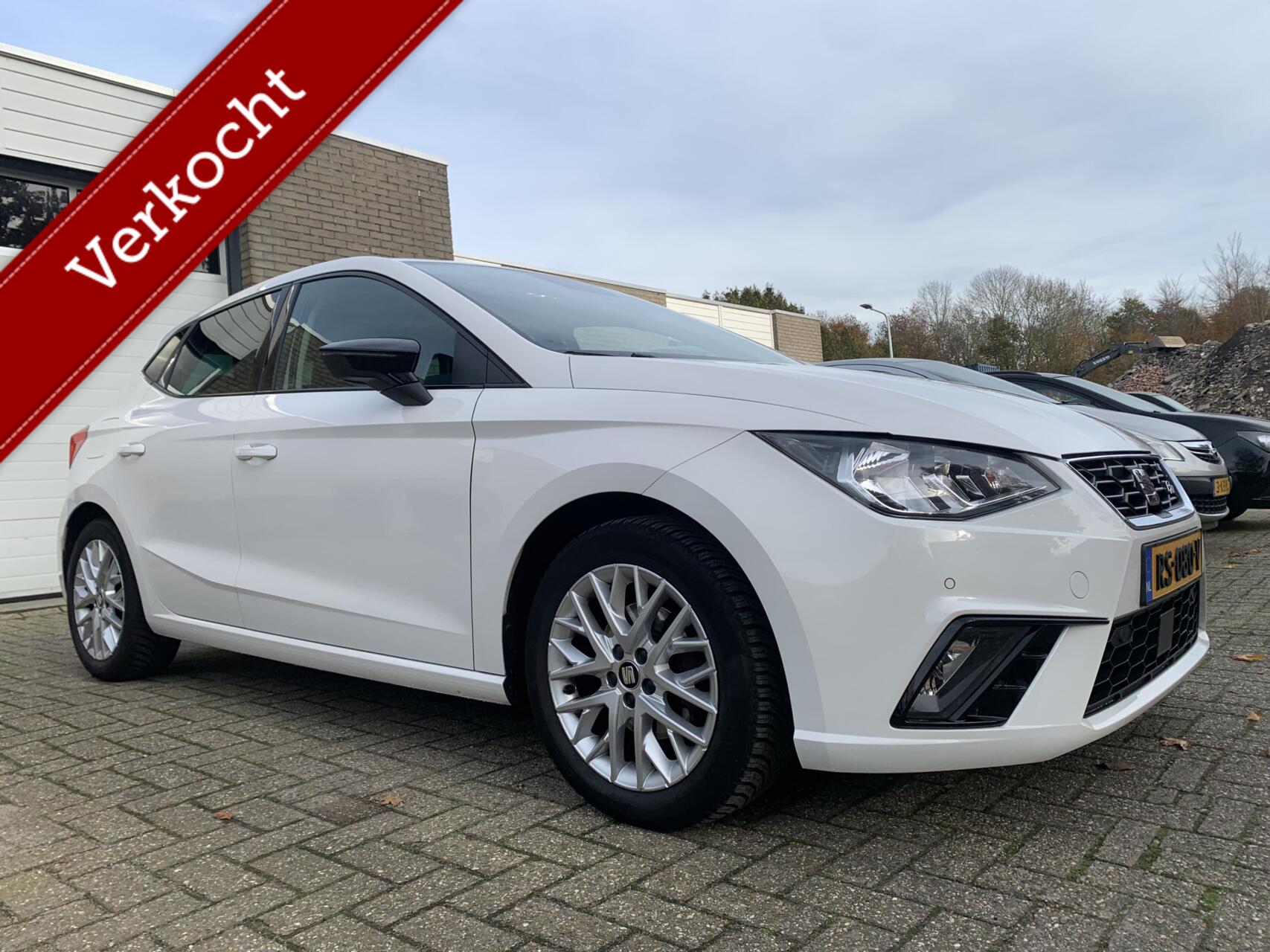 Seat Ibiza 1.0 TSI FR 116PK Carplay Adapt. Cruise Trekhaak Airco LM velgen 2018 - voorkant