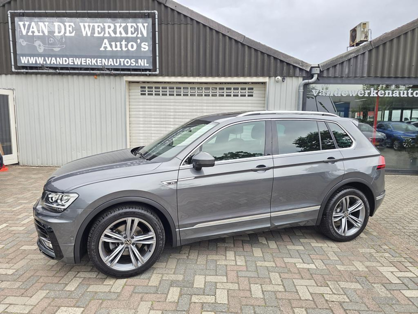 Volkswagen Tiguan 1.5 TSI ACT Highline Business R 2020 - voorkant