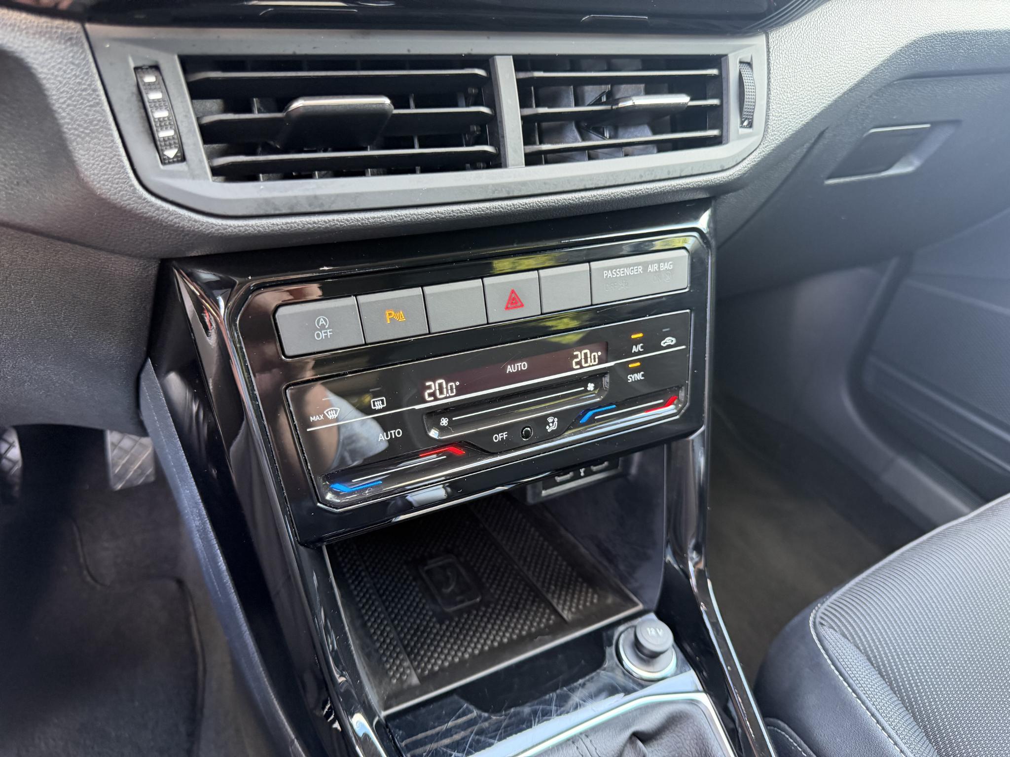 Foto van Volkswagen T-cross
