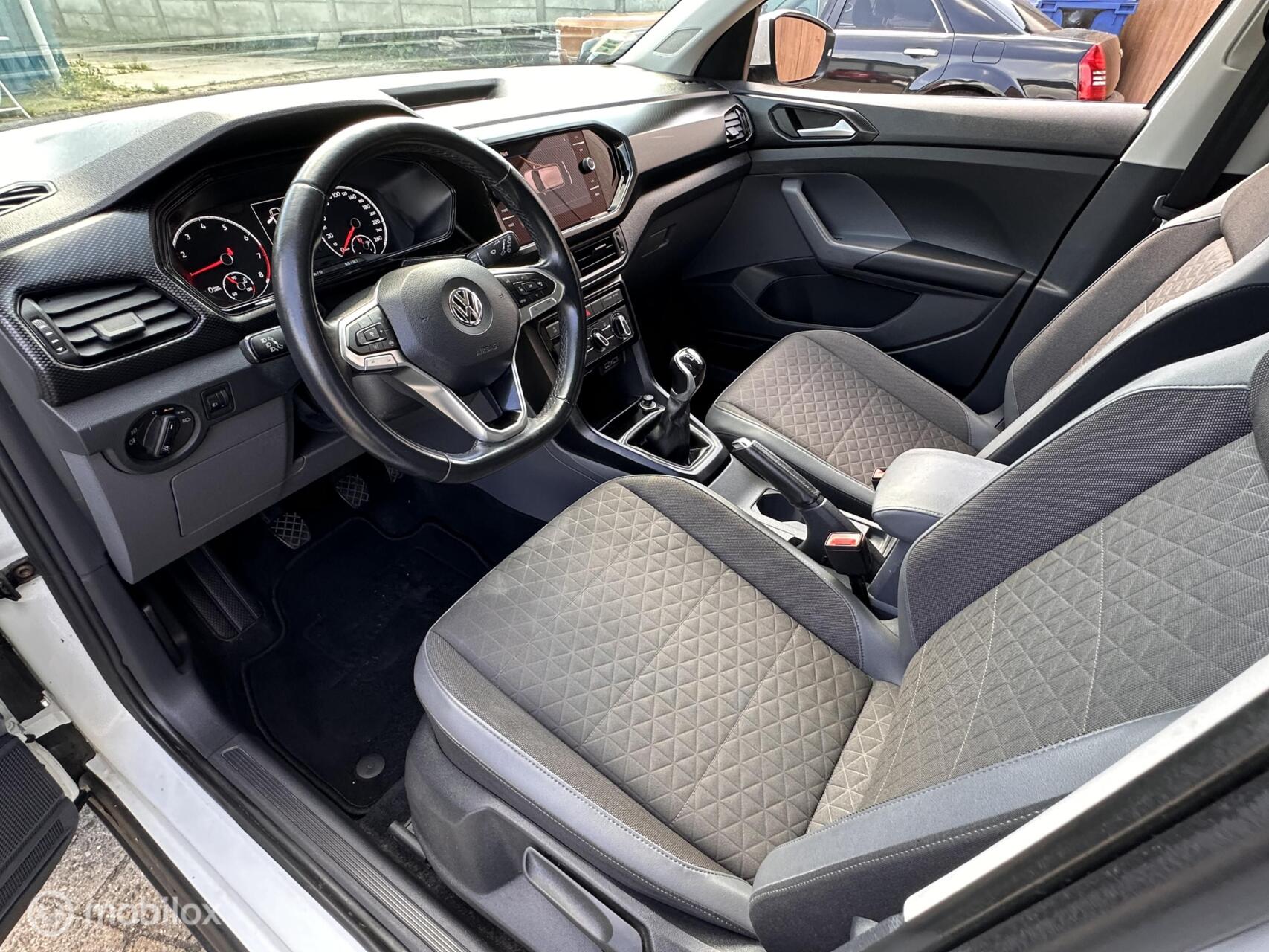 Foto van Volkswagen T-cross