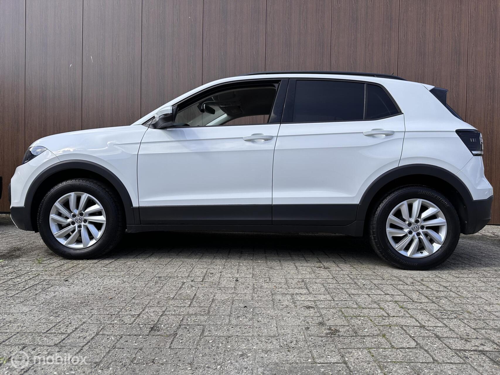 Foto van Volkswagen T-cross