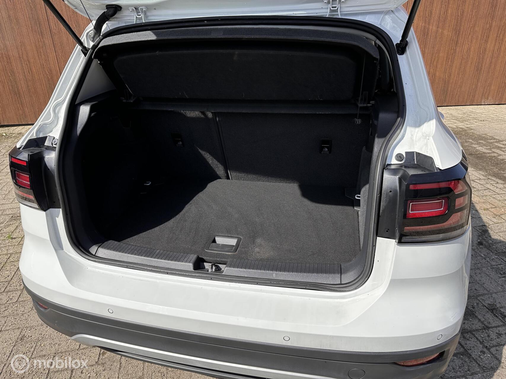 Foto van Volkswagen T-cross