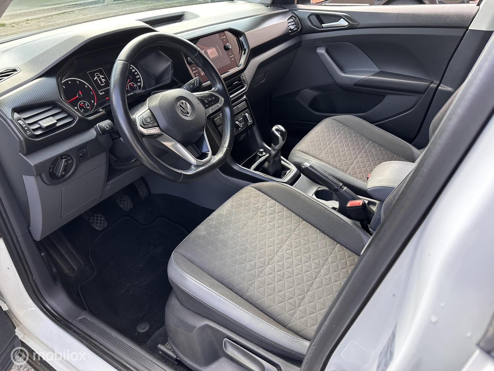 Foto van Volkswagen T-cross