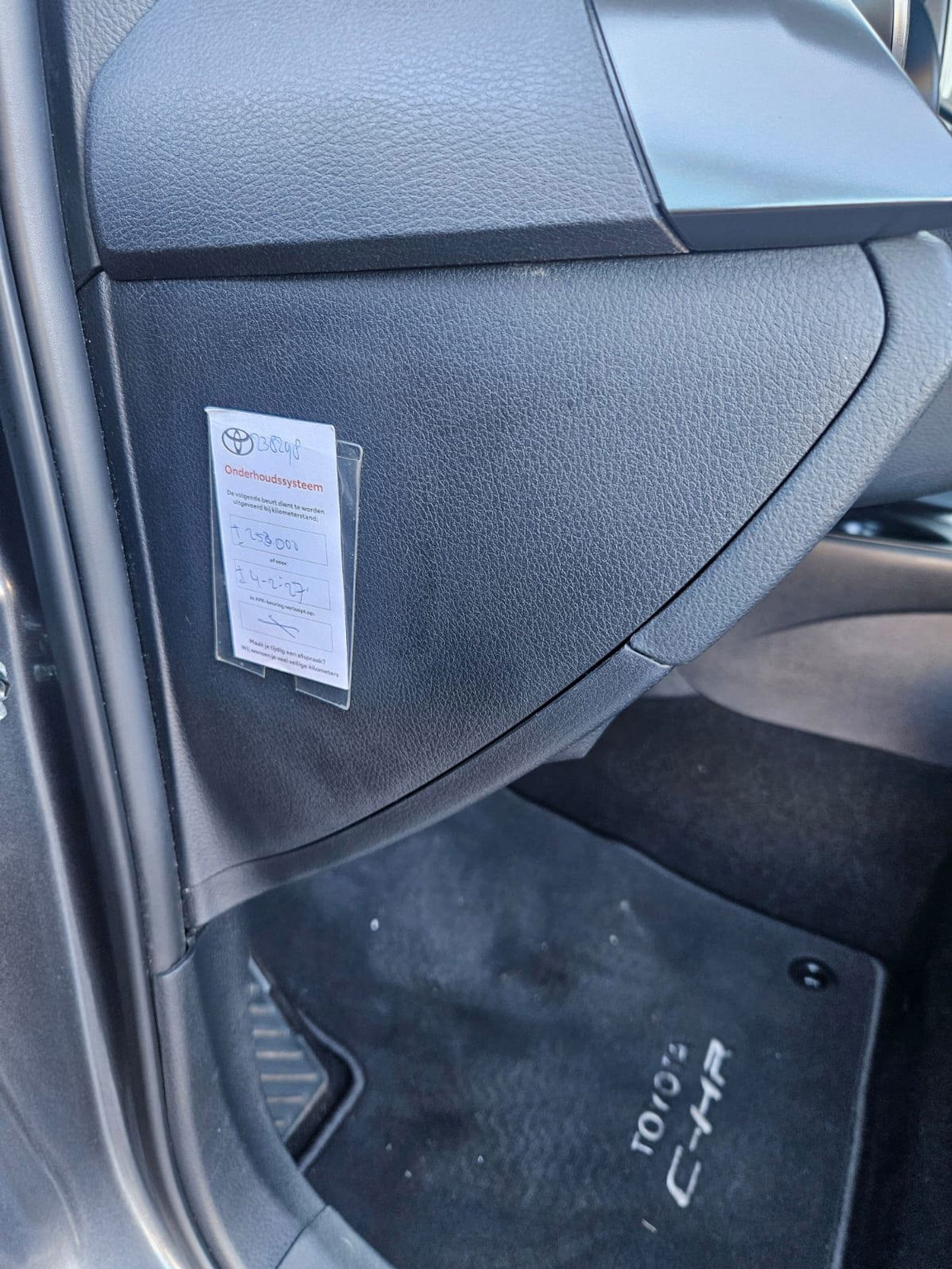 Foto van Toyota Toyota C-hr