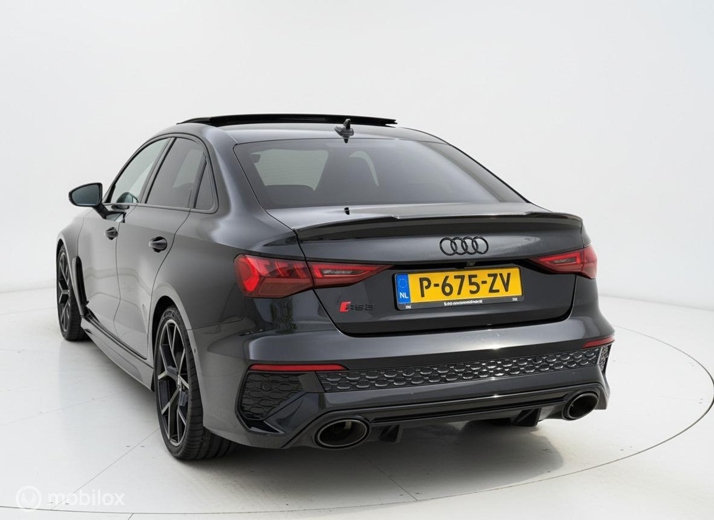 Foto van Audi RS 3 Limousine